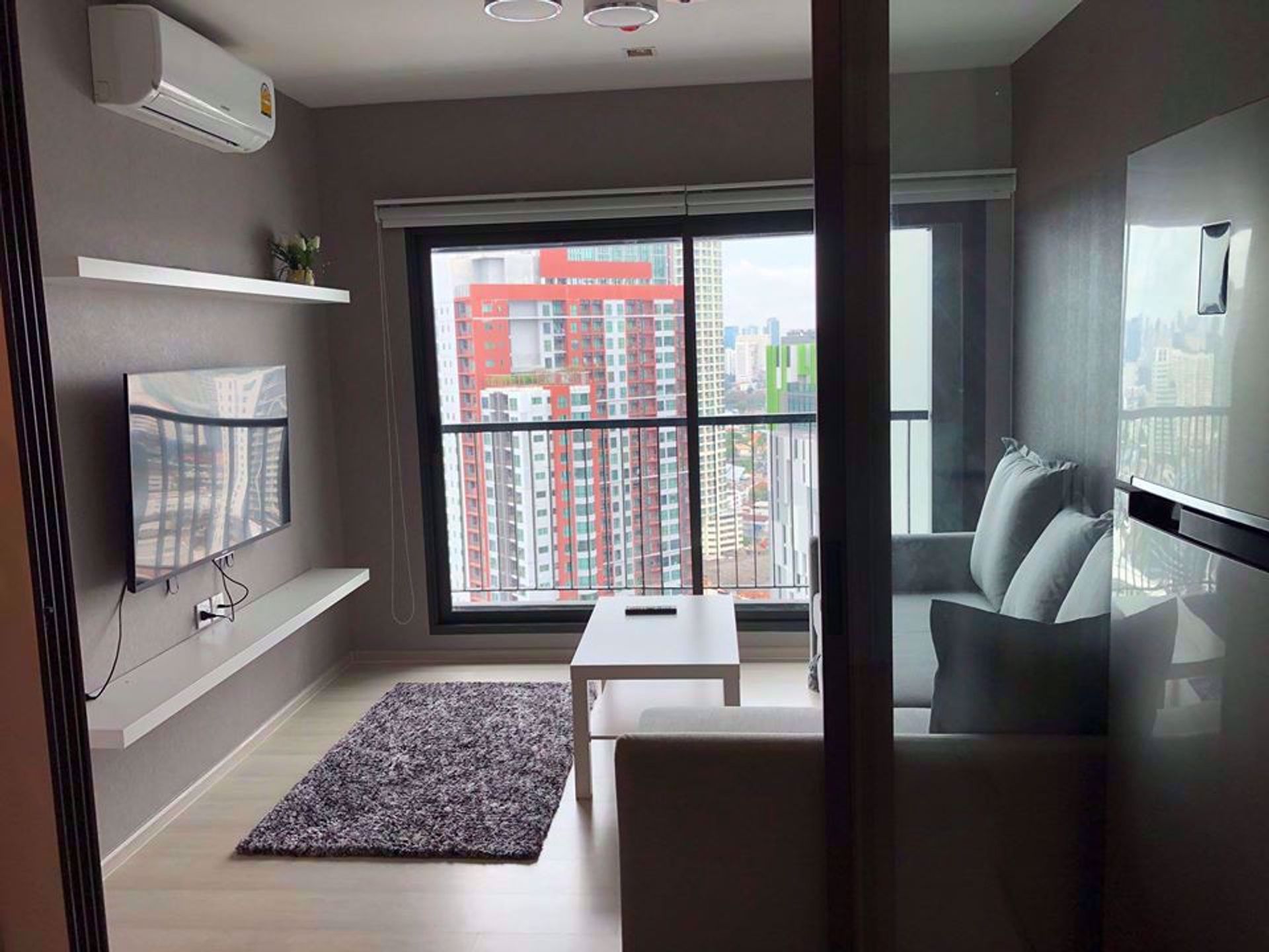 Condominio en Phra Khanong, Krung Thep Maha Nakhon 12216114