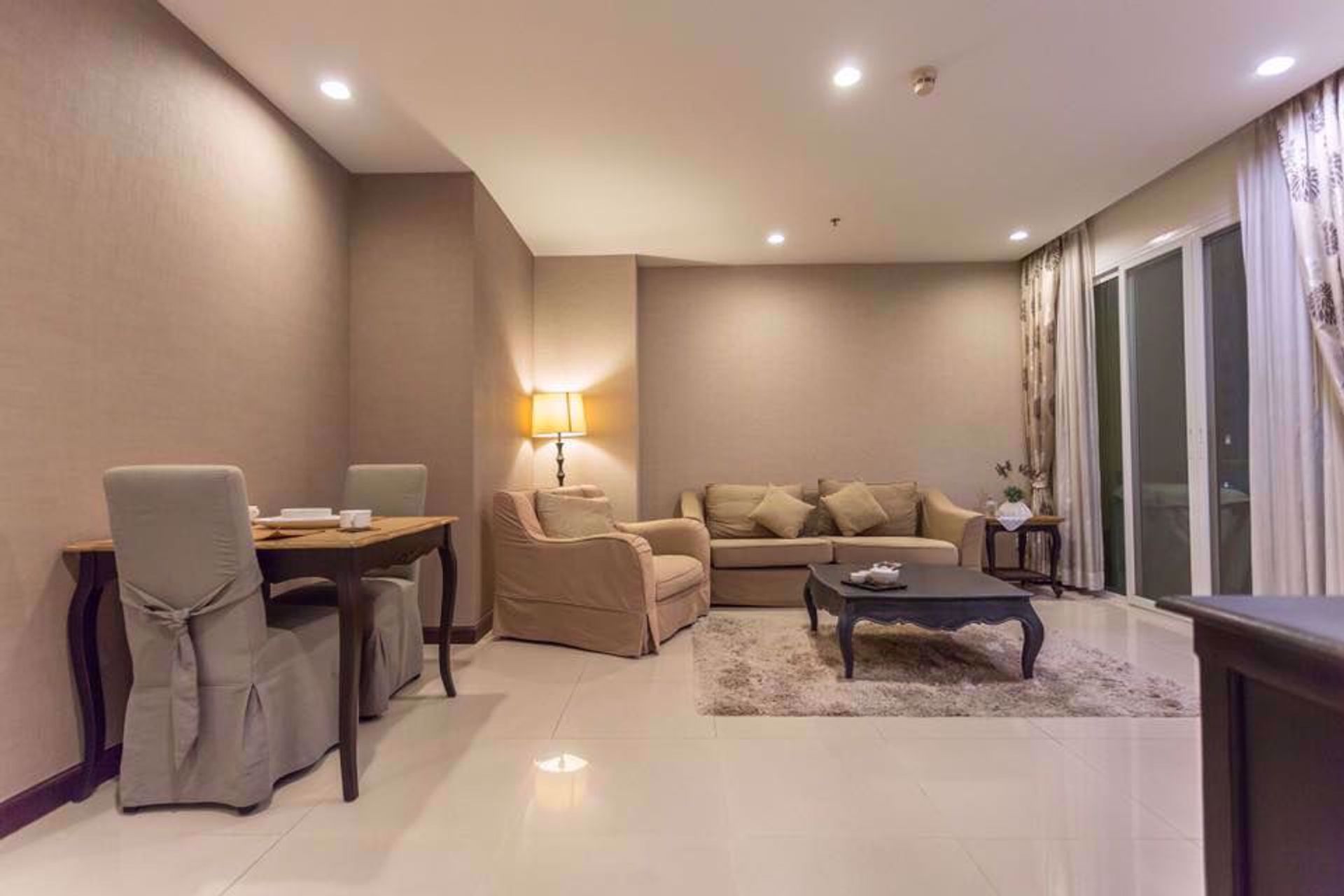 Condominio nel Ban Na canzone, Krung Thep Maha Nakhon 12216179