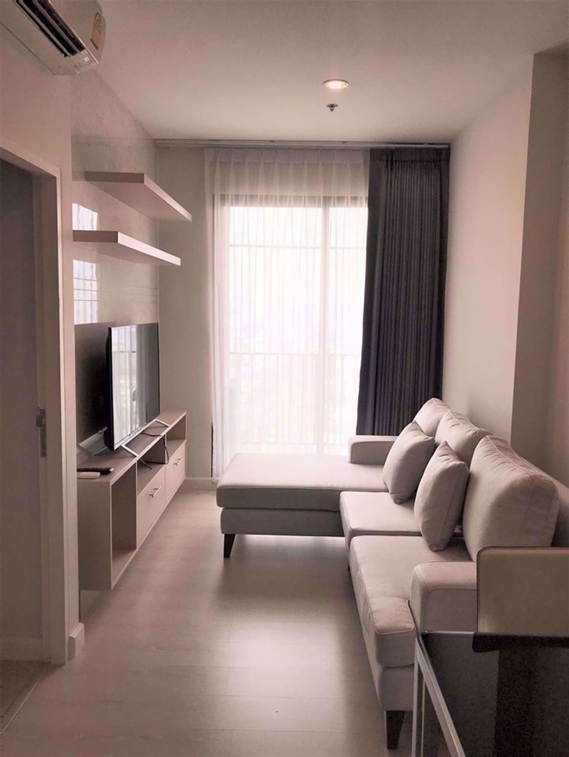 Condominium in Watthana, Krung Thep Maha Nakhon 12216387