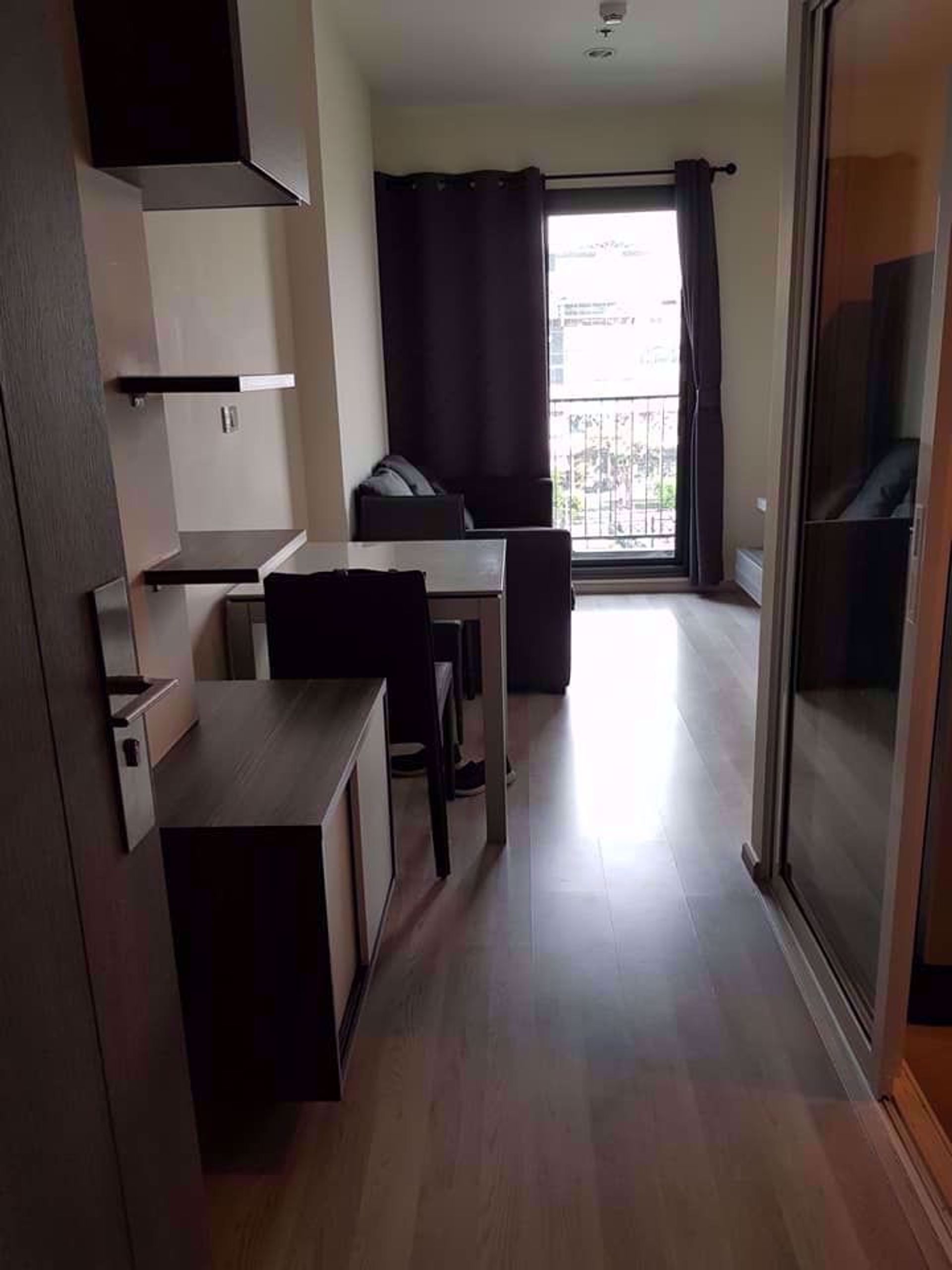 Condominium in Huai Khwang, Krung Thep Maha Nakhon 12216437