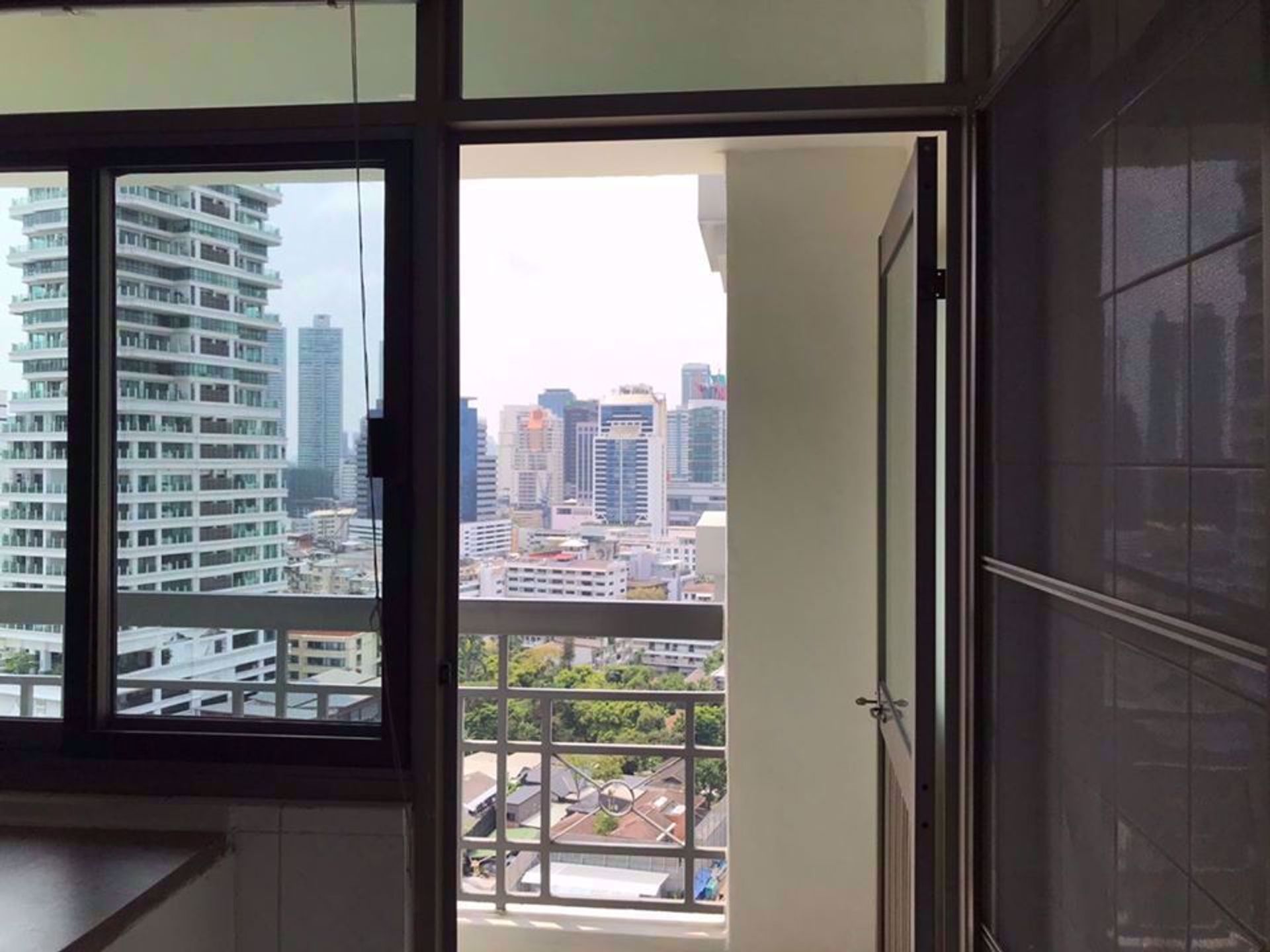 Condominium in , Krung Thep Maha Nakhon 12216470