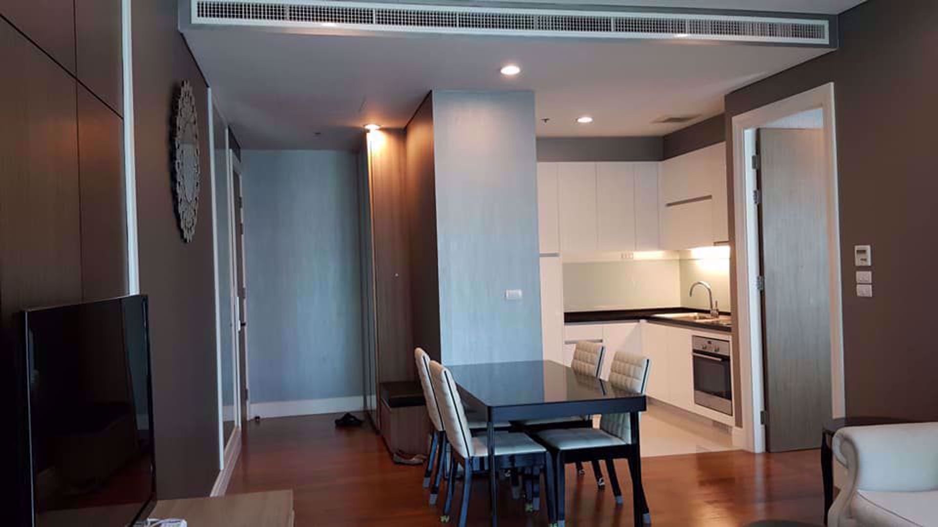 Condominium dans Khlong Toei, Krung Thep Maha Nakhon 12216479