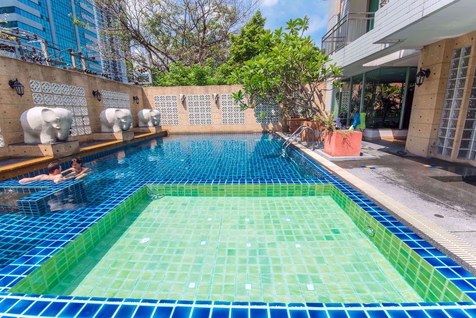 Condominium in , Krung Thep Maha Nakhon 12216502