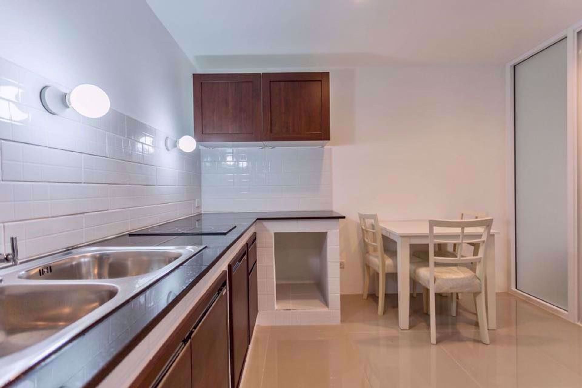 Condominium dans Watthana, Krung Thep Maha Nakhon 12216548