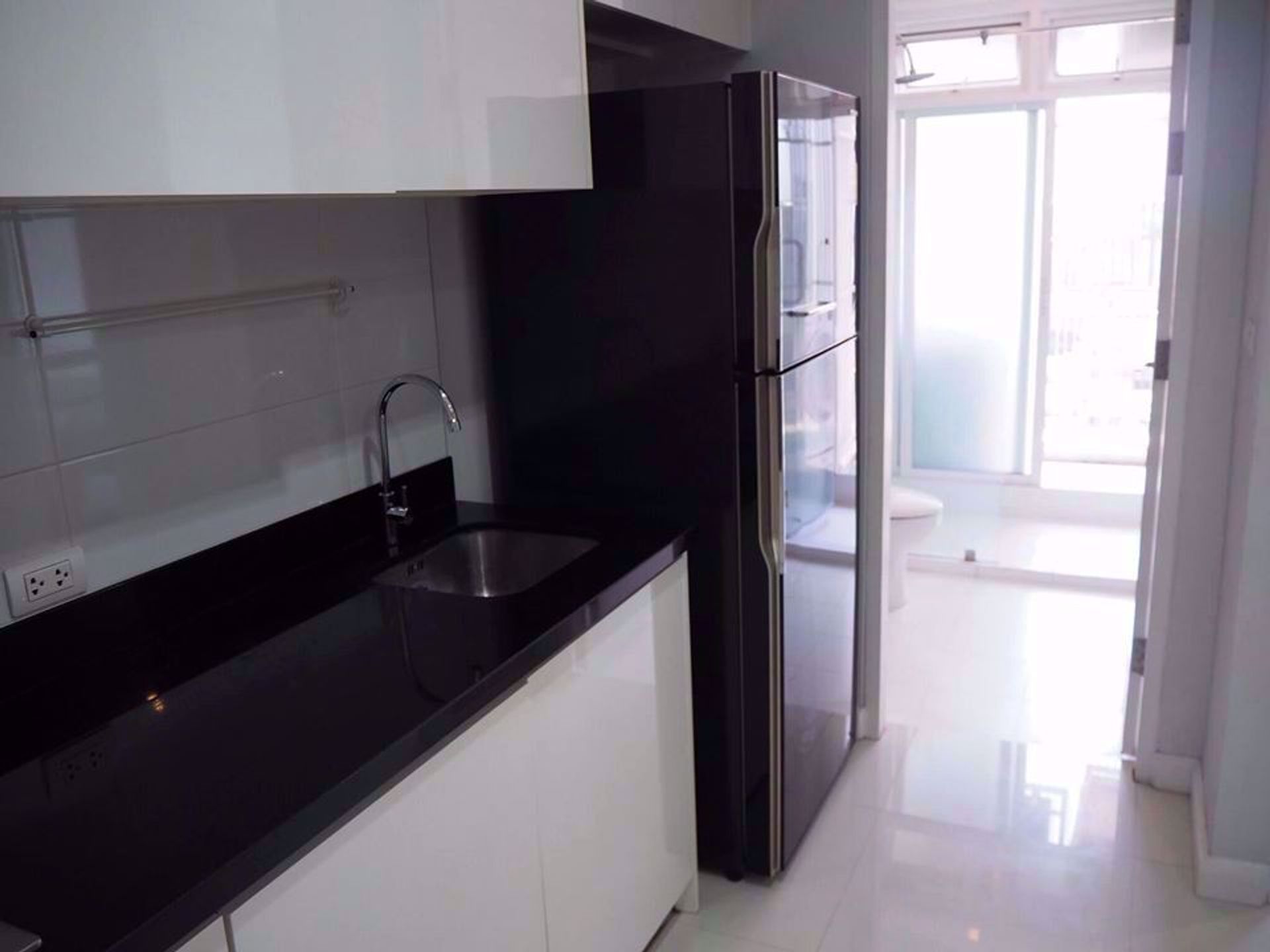 Condominium in Phra Khanong, Krung Thep Maha Nakhon 12216602