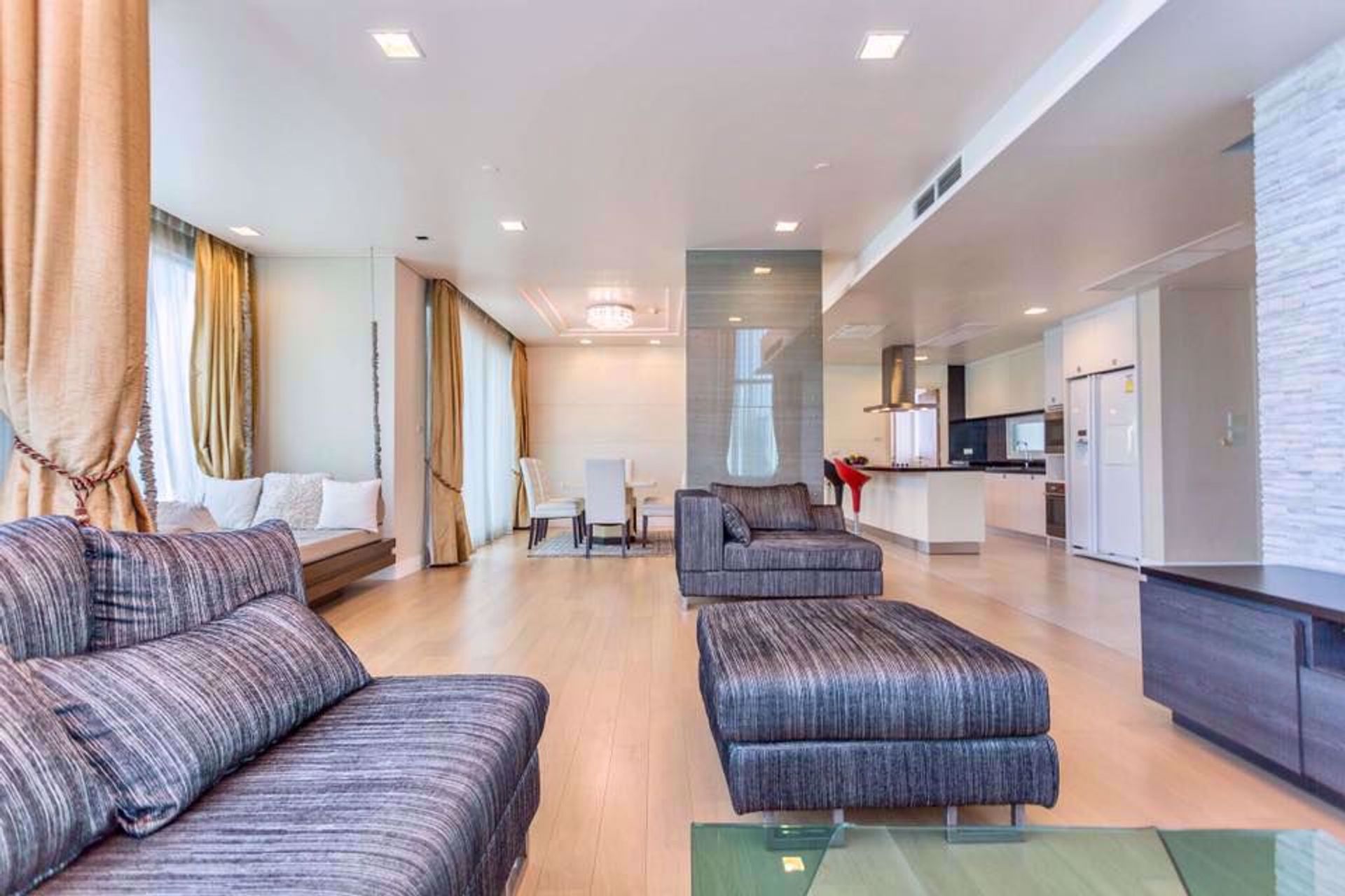 Condominium in Watthana, Krung Thep Maha Nakhon 12216610