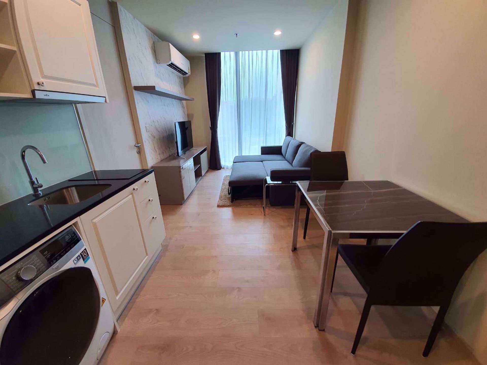 Condominio nel Ban Na canzone, Krung Thep Maha Nakhon 12216612