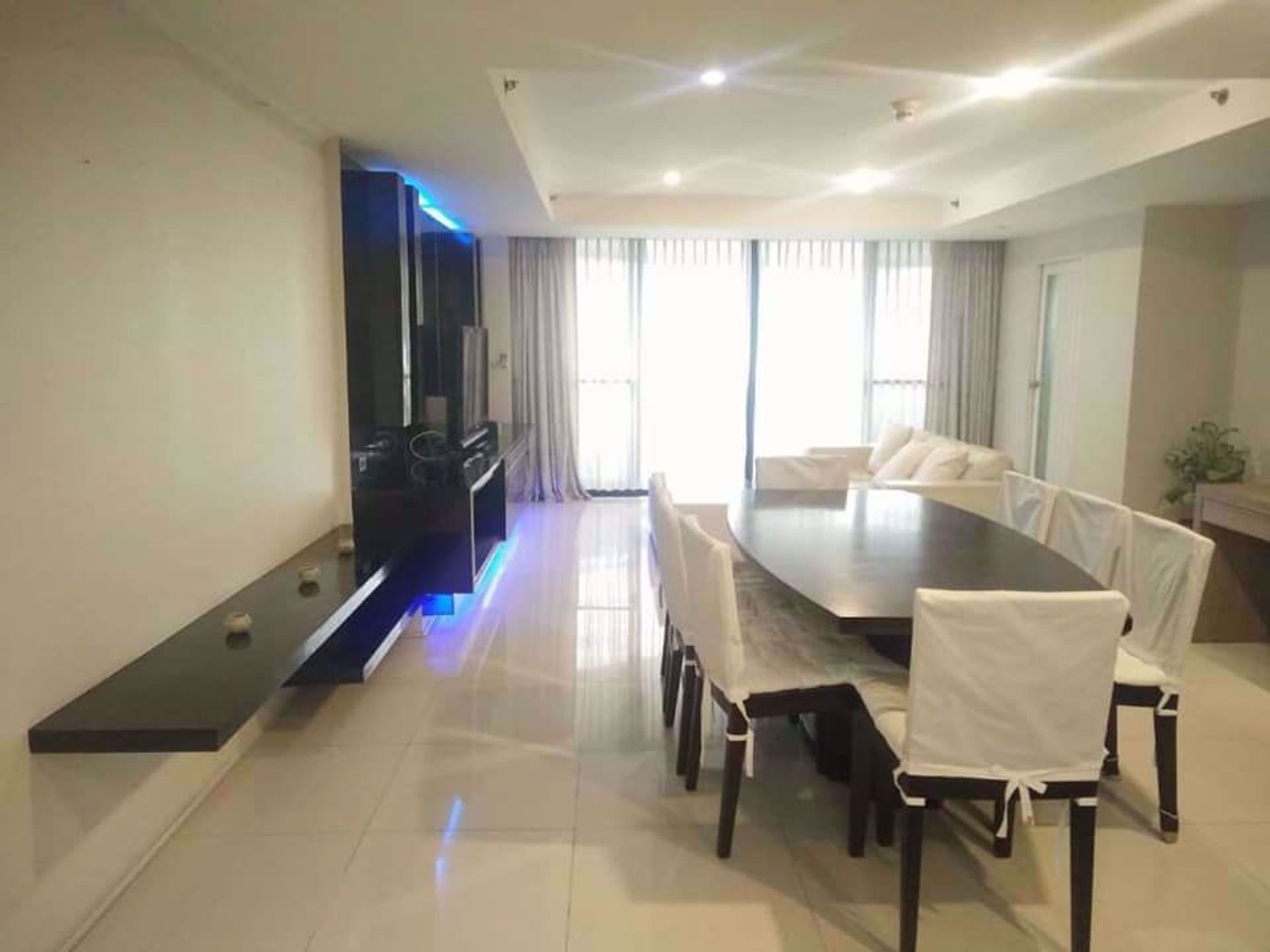 Condominium in Khlong Toei, Krung Thep Maha Nakhon 12216650