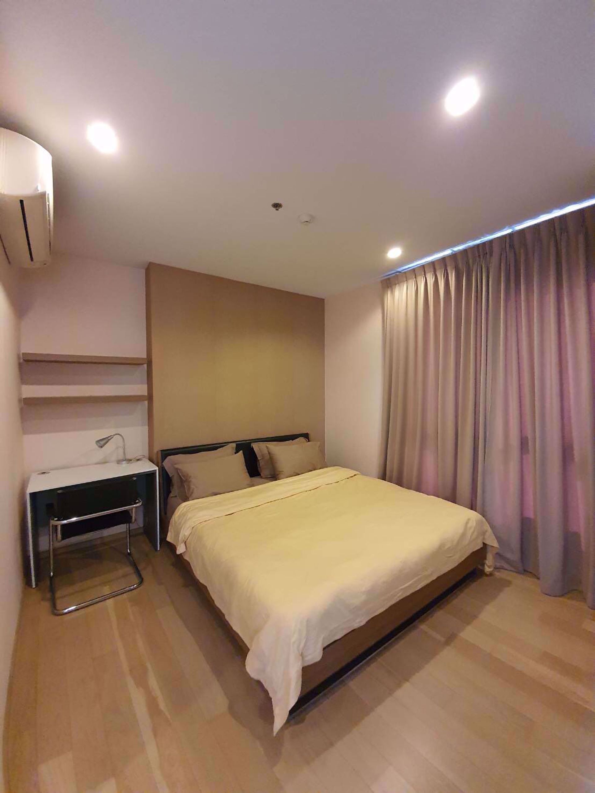 Condominium in Watthana, Krung Thep Maha Nakhon 12216699