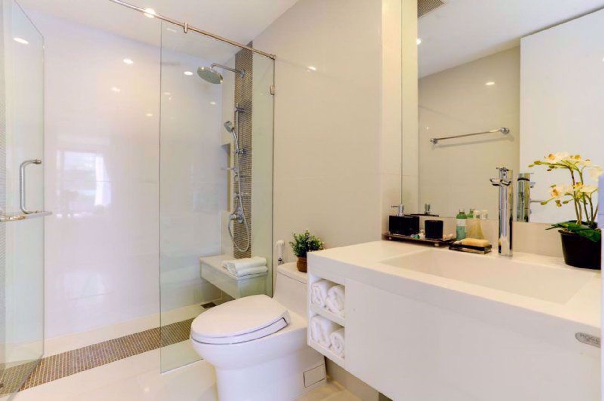 Condominium in , Krung Thep Maha Nakhon 12216741