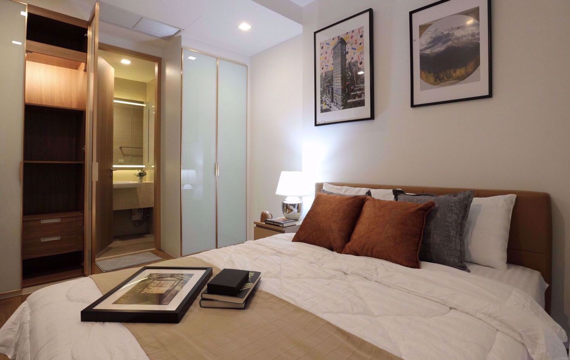 Condominium in , Krung Thep Maha Nakhon 12216750