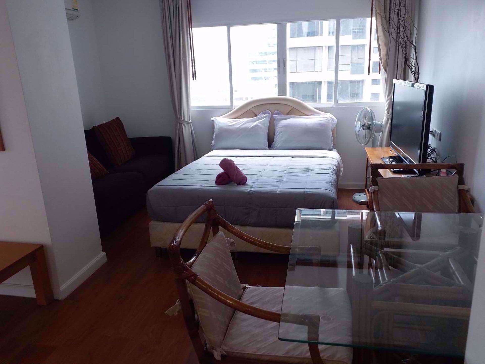 Condominium in Ban Na Lied, Krung Thep Maha Nakhon 12217232