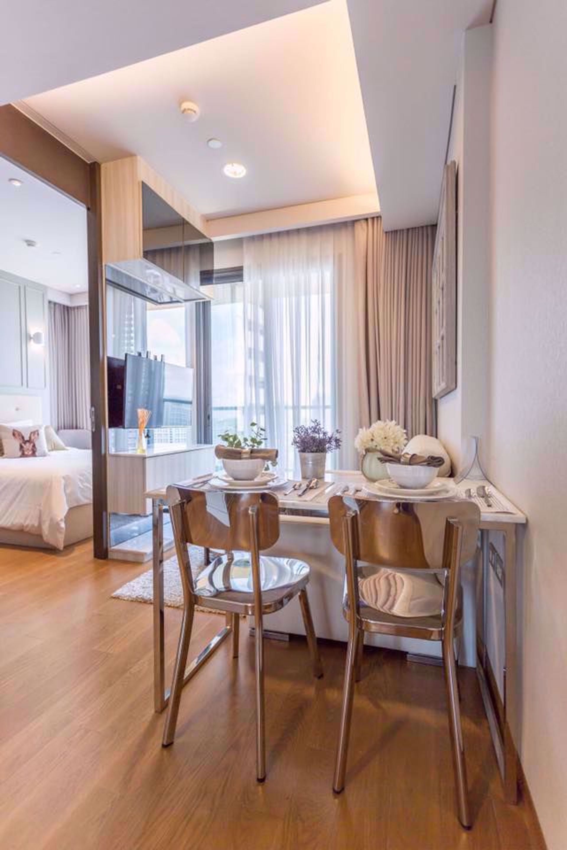 Condominium in Khlong Toei, Krung Thep Maha Nakhon 12217251