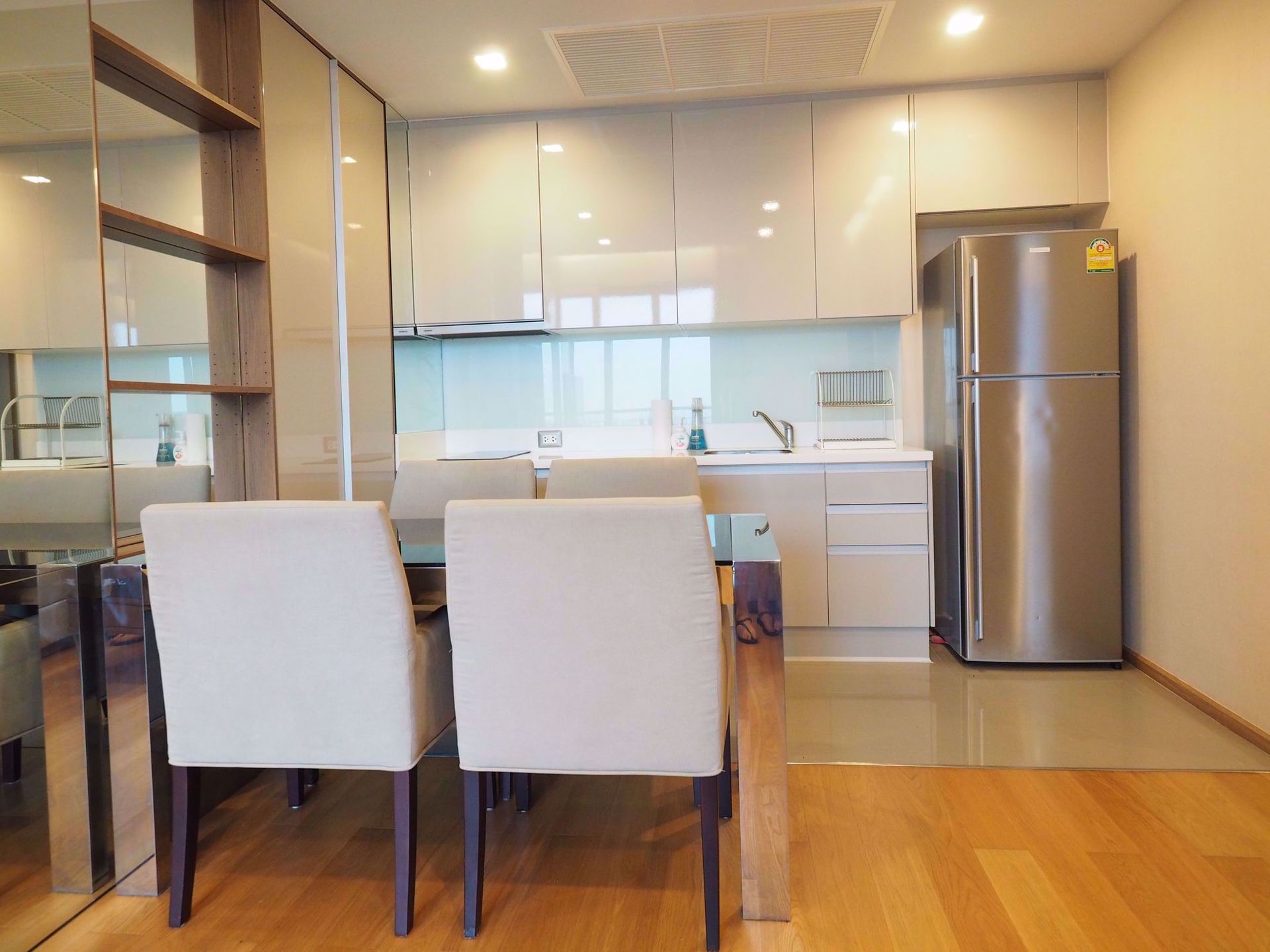 Condominium in Ban Na Song, Krung Thep Maha Nakhon 12217271