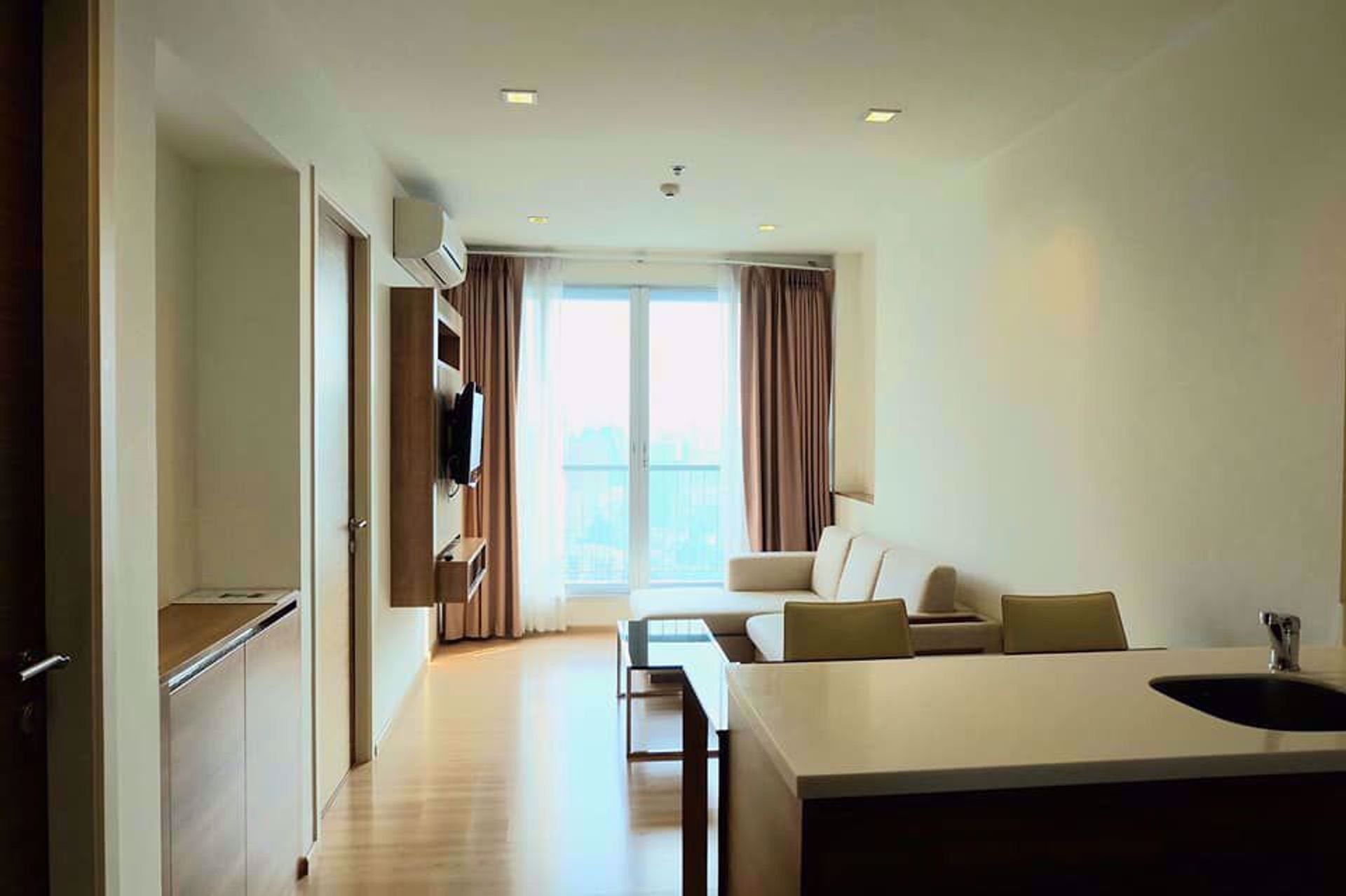 Condominium in Phaya Thai, Krung Thep Maha Nakhon 12217285