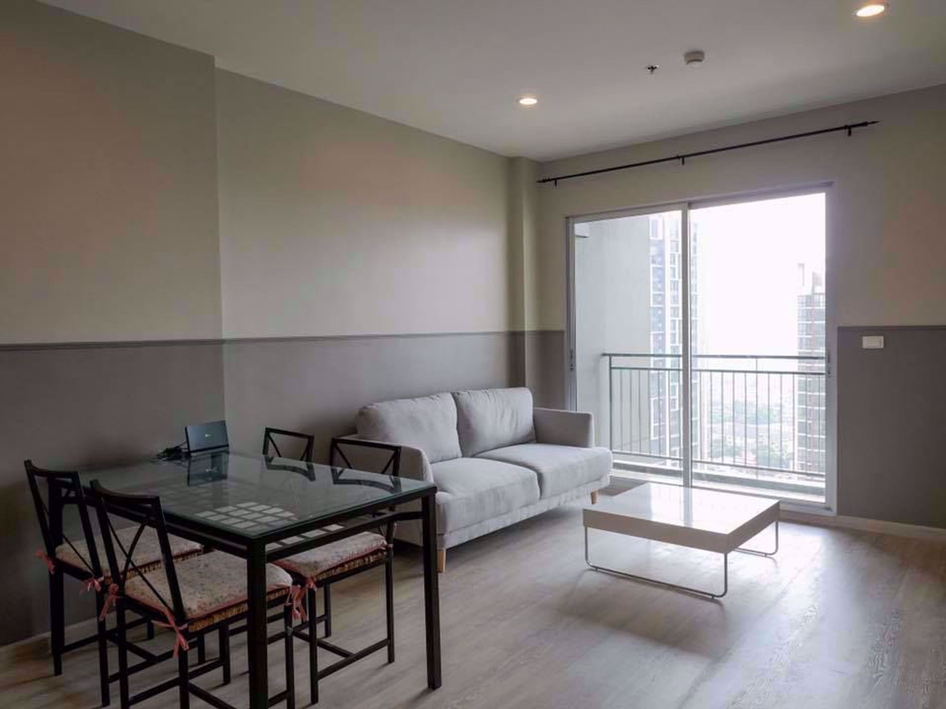 Condominio en Bajar, Krung Thep Maha Nakhon 12217358