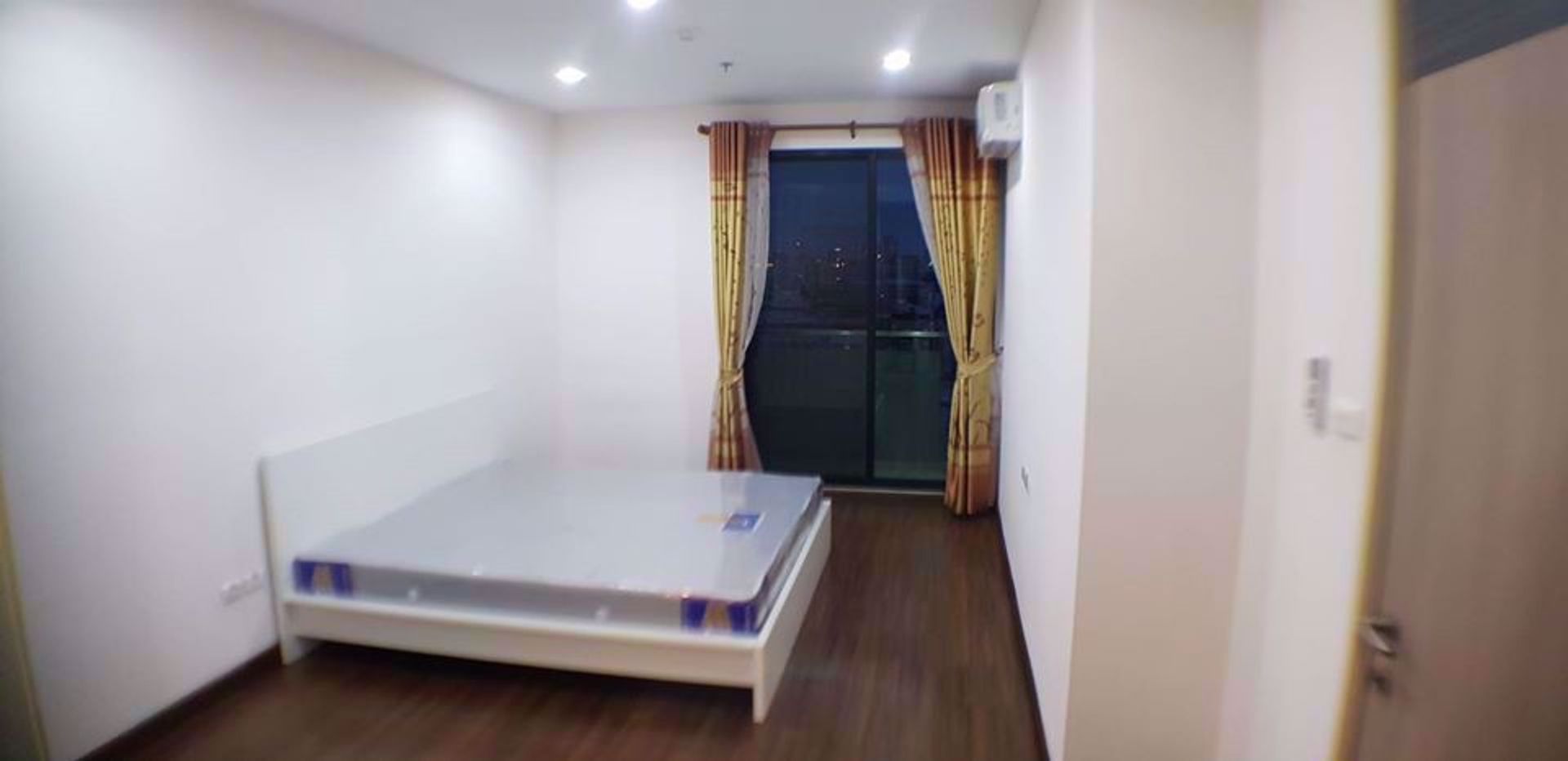 Condominio en Ratchathewi, Krung Thep Maha Nakhon 12217383