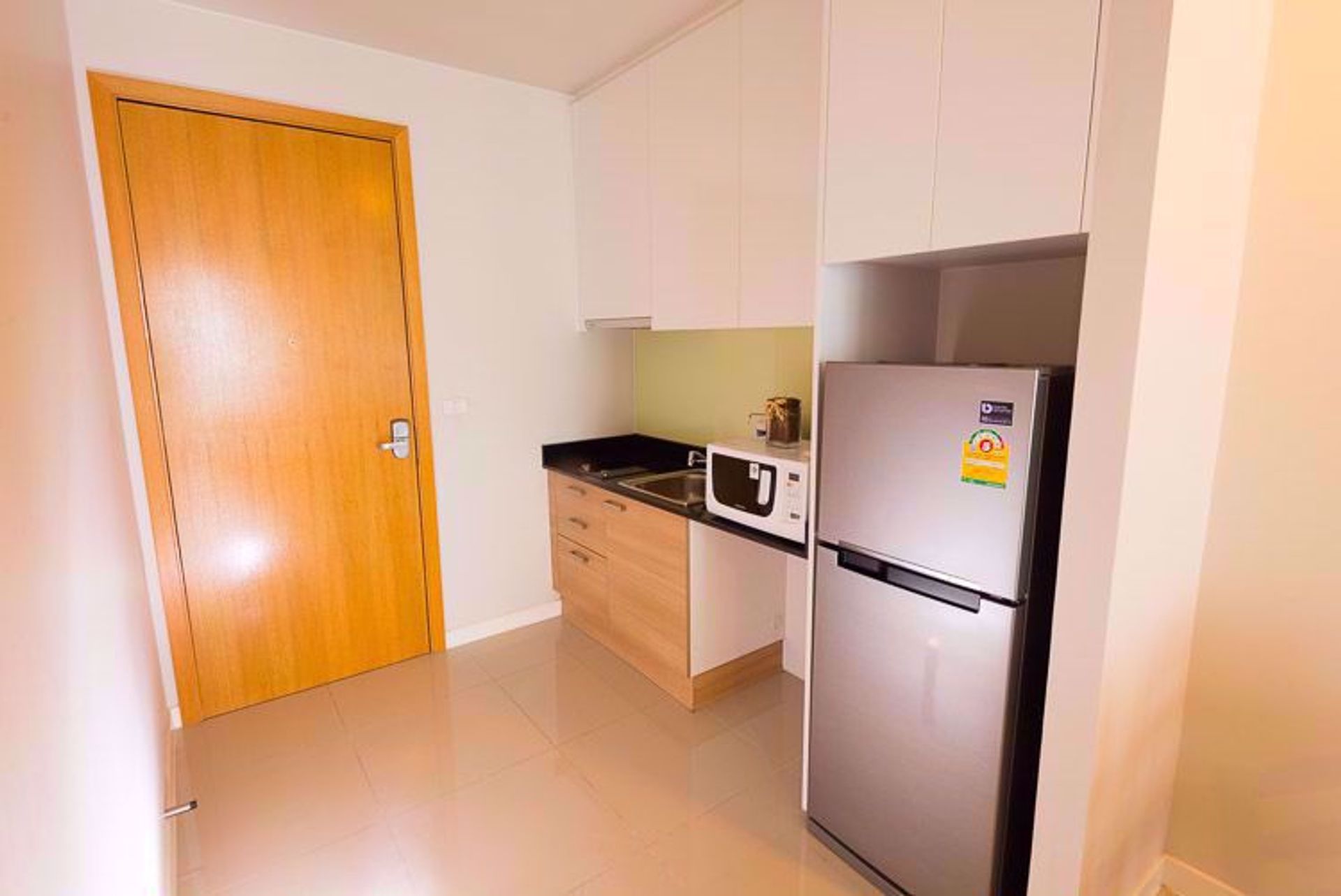 Condominium in Ban Na Lied, Krung Thep Maha Nakhon 12217386