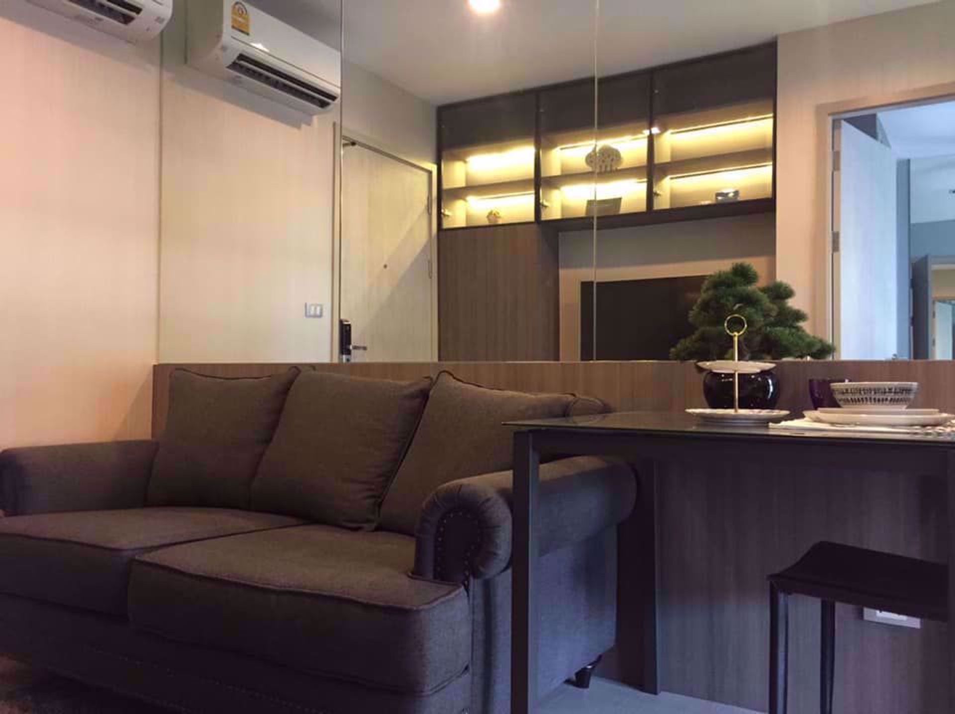 Condominio en Khlong Toei, Krung Thep Maha Nakhon 12217429