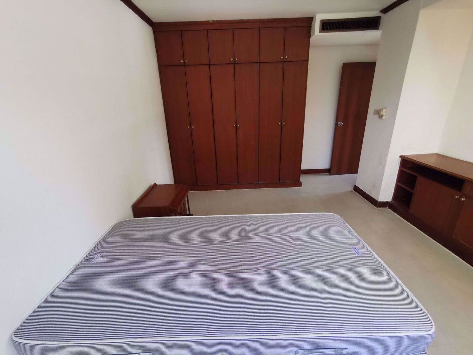 Condominio nel Ban Na canzone, Krung Thep Maha Nakhon 12217505