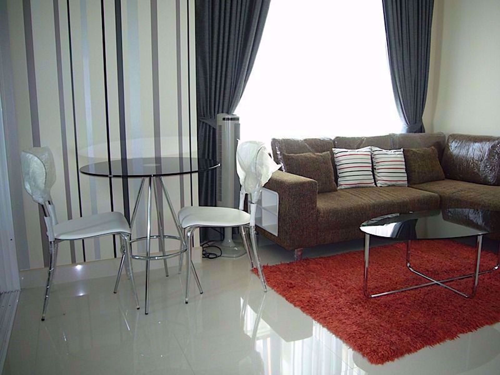 Condominium in Watthana, Krung Thep Maha Nakhon 12217606