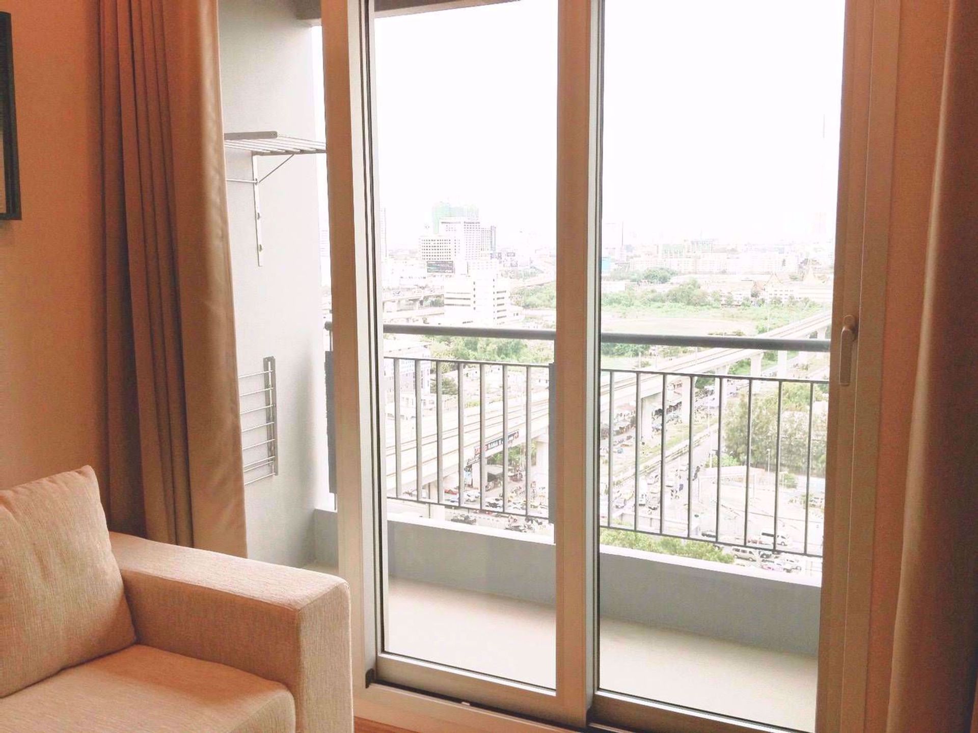 Condominio en Ban Na Song, Krung Thep Maha Nakhon 12217865