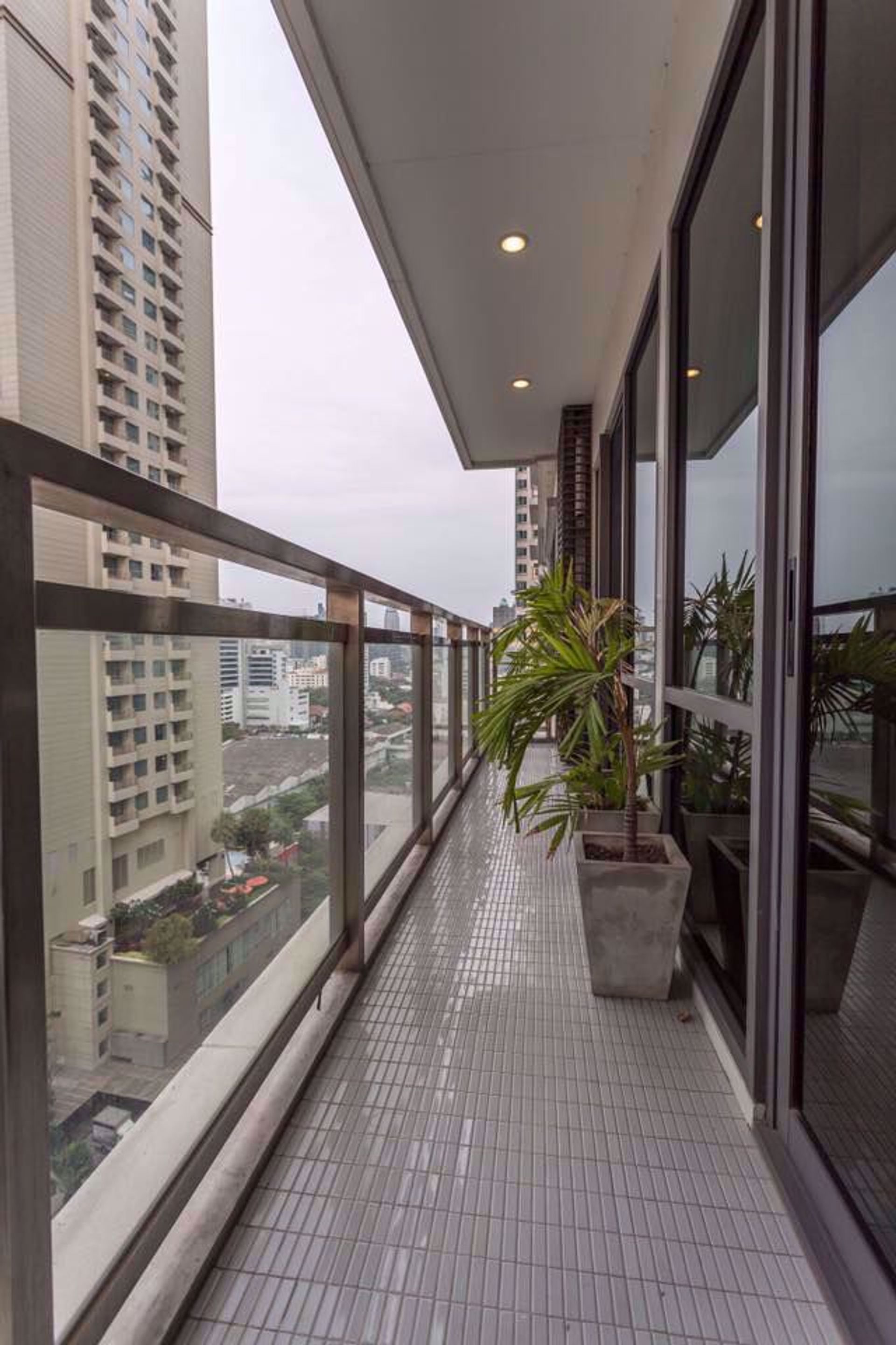 Condominium in , Krung Thep Maha Nakhon 12218071