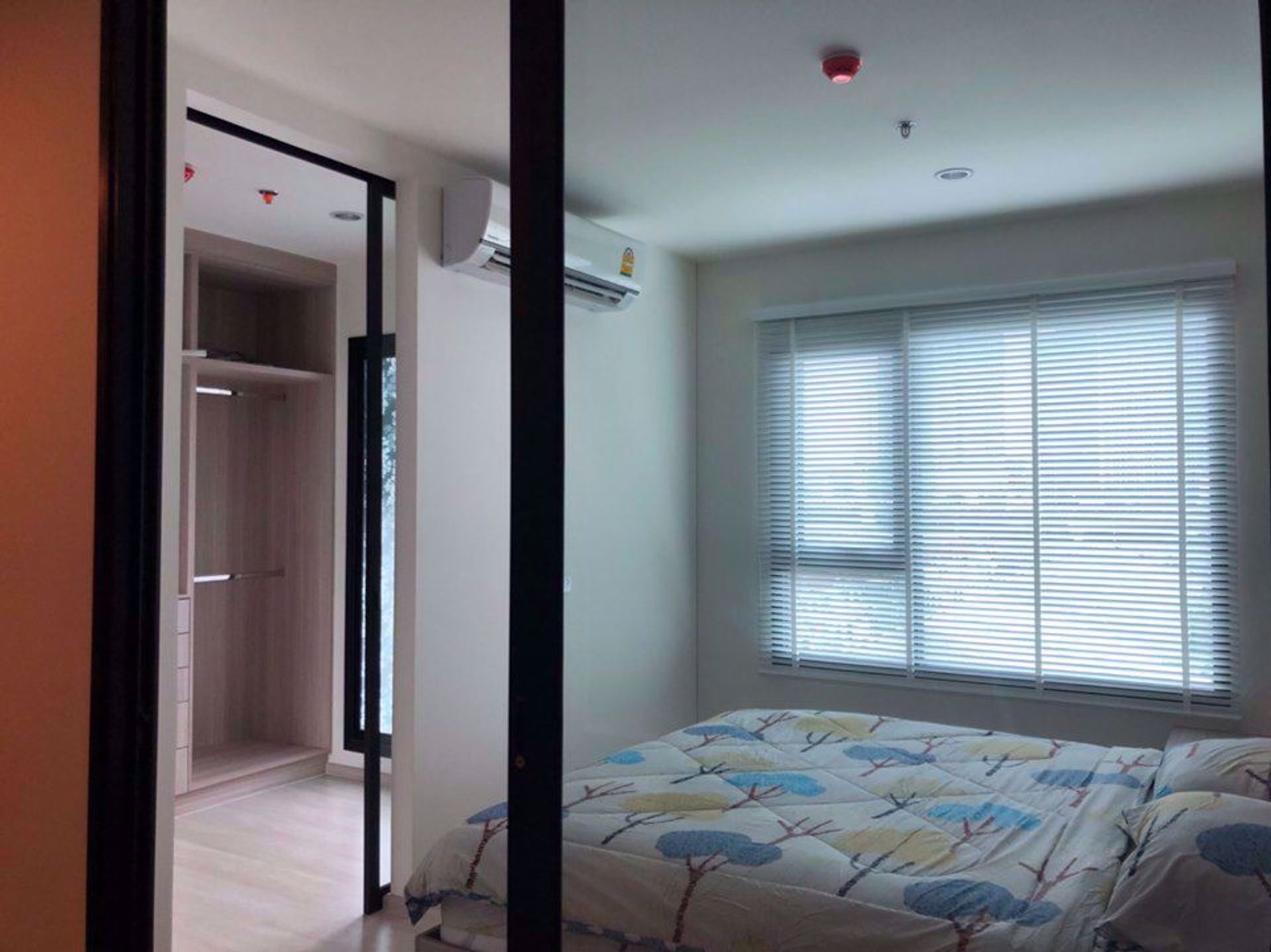 Condominio en Ban Na Song, Krung Thep Maha Nakhon 12218131