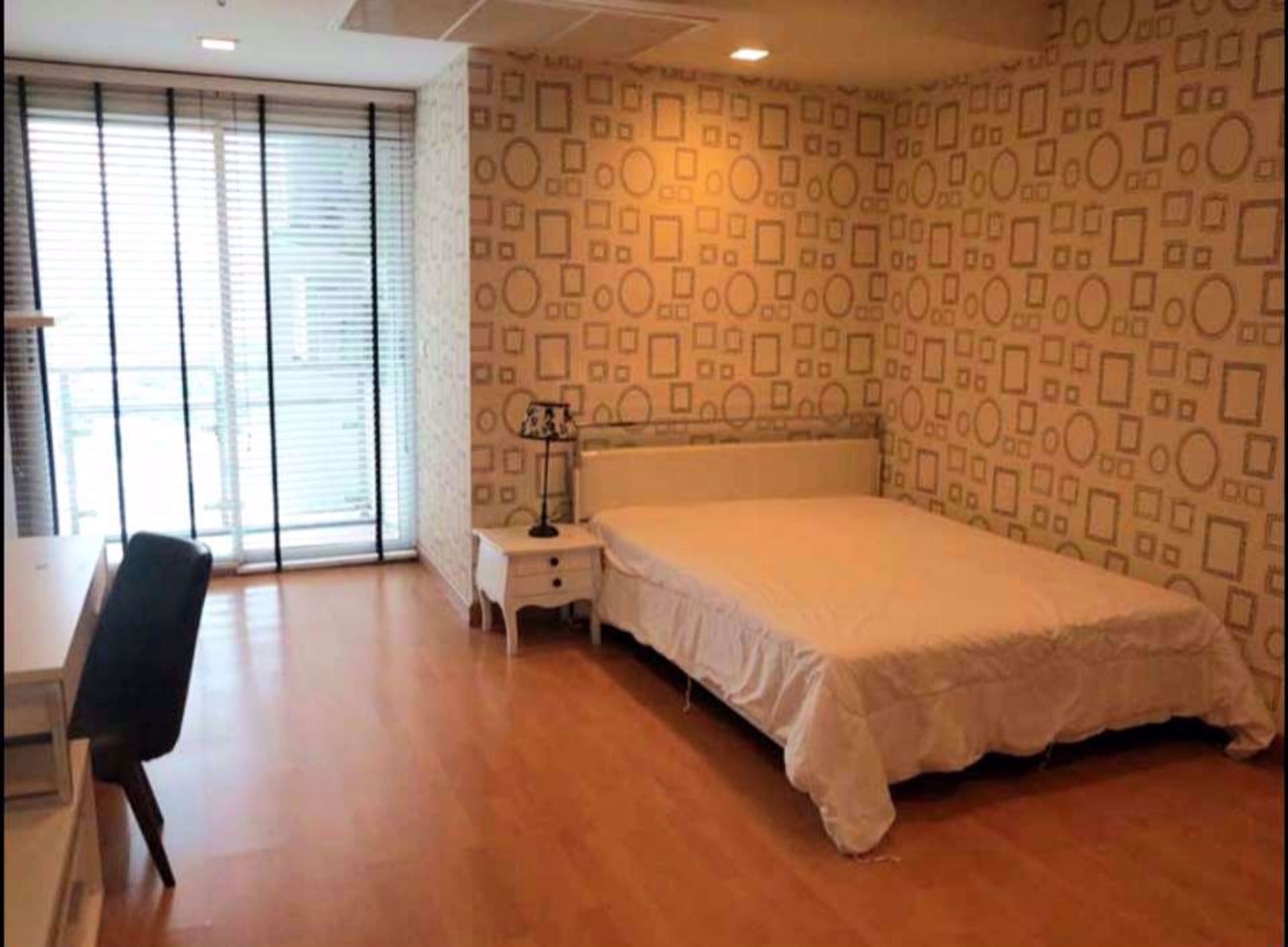 Condominium in Watthana, Krung Thep Maha Nakhon 12218139