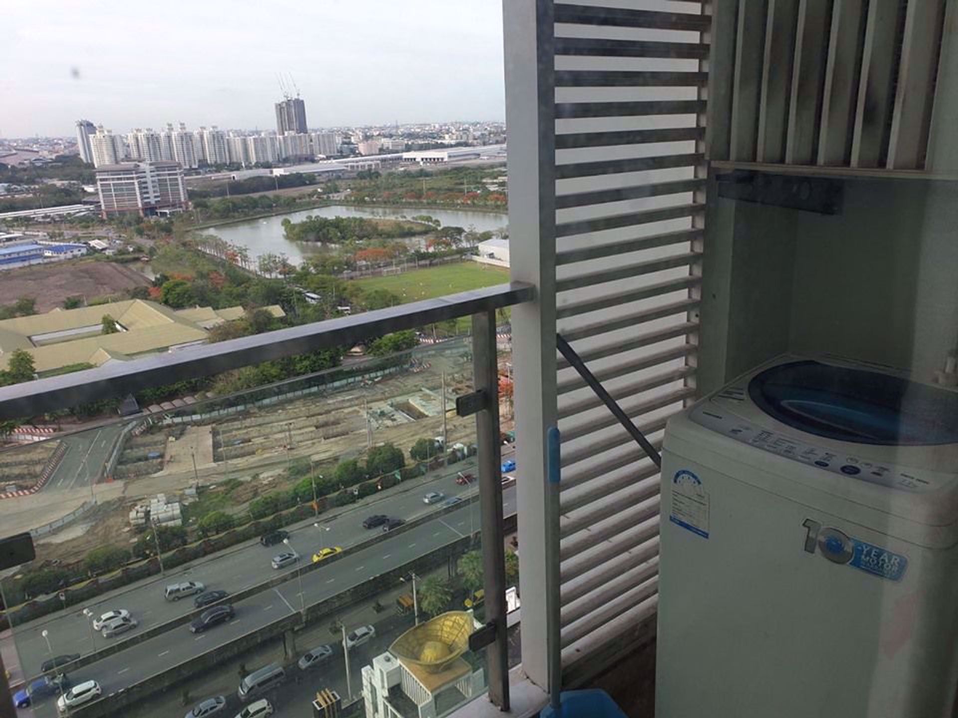 Condominium in Ban Na Lied, Krung Thep Maha Nakhon 12218211