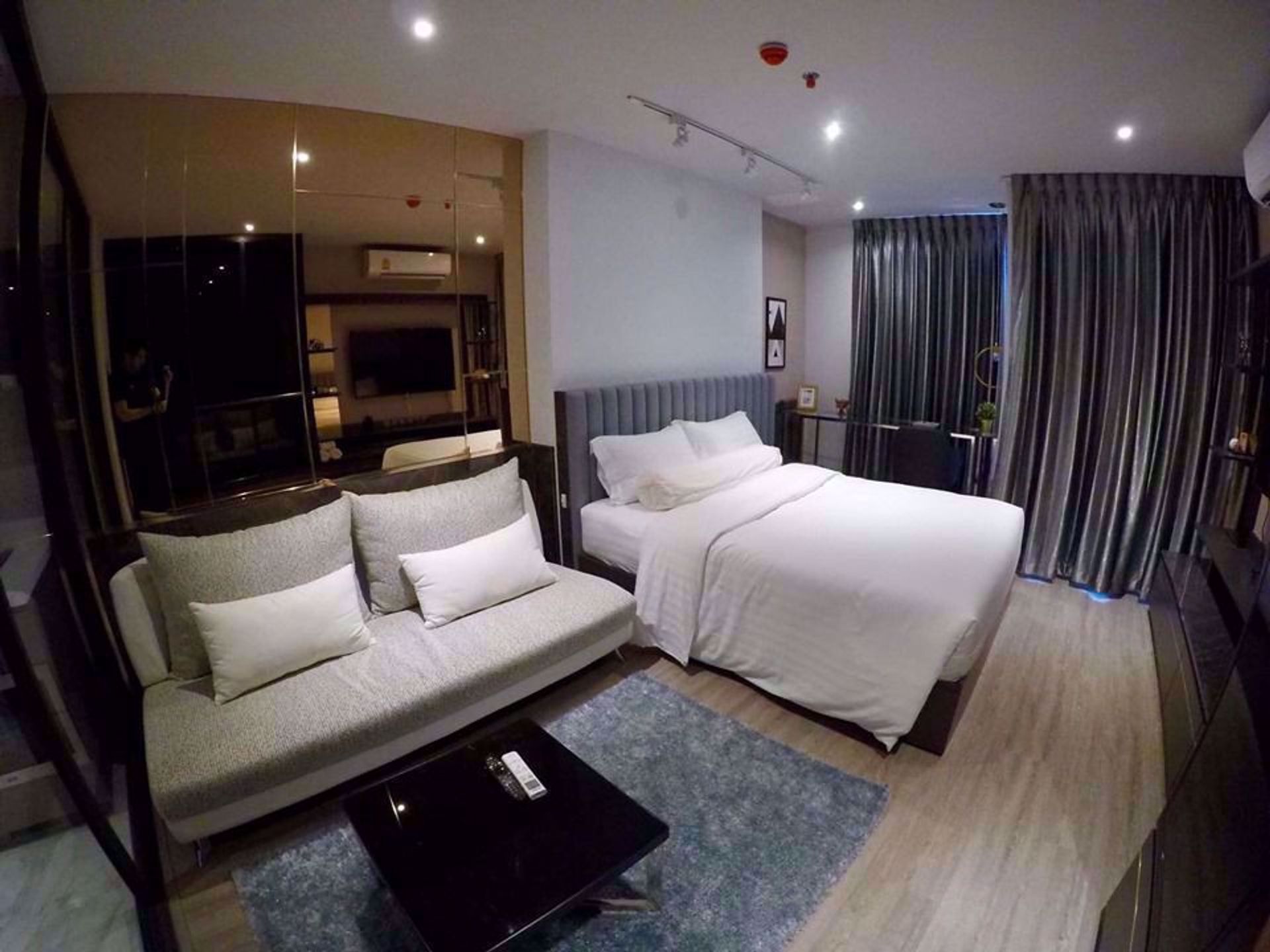 Condominium in Watthana, Krung Thep Maha Nakhon 12218249