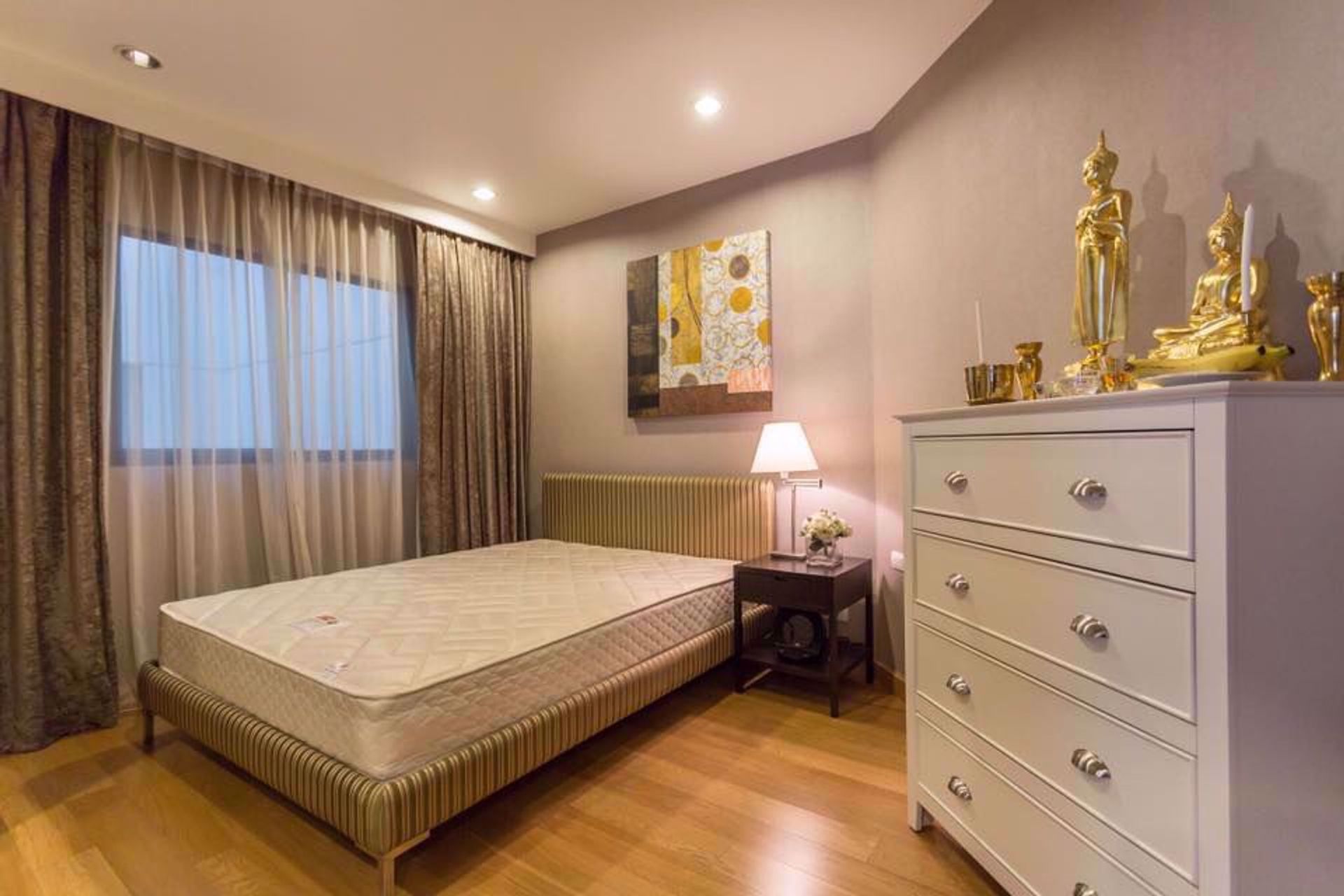 Квартира в , Krung Thep Maha Nakhon 12218340