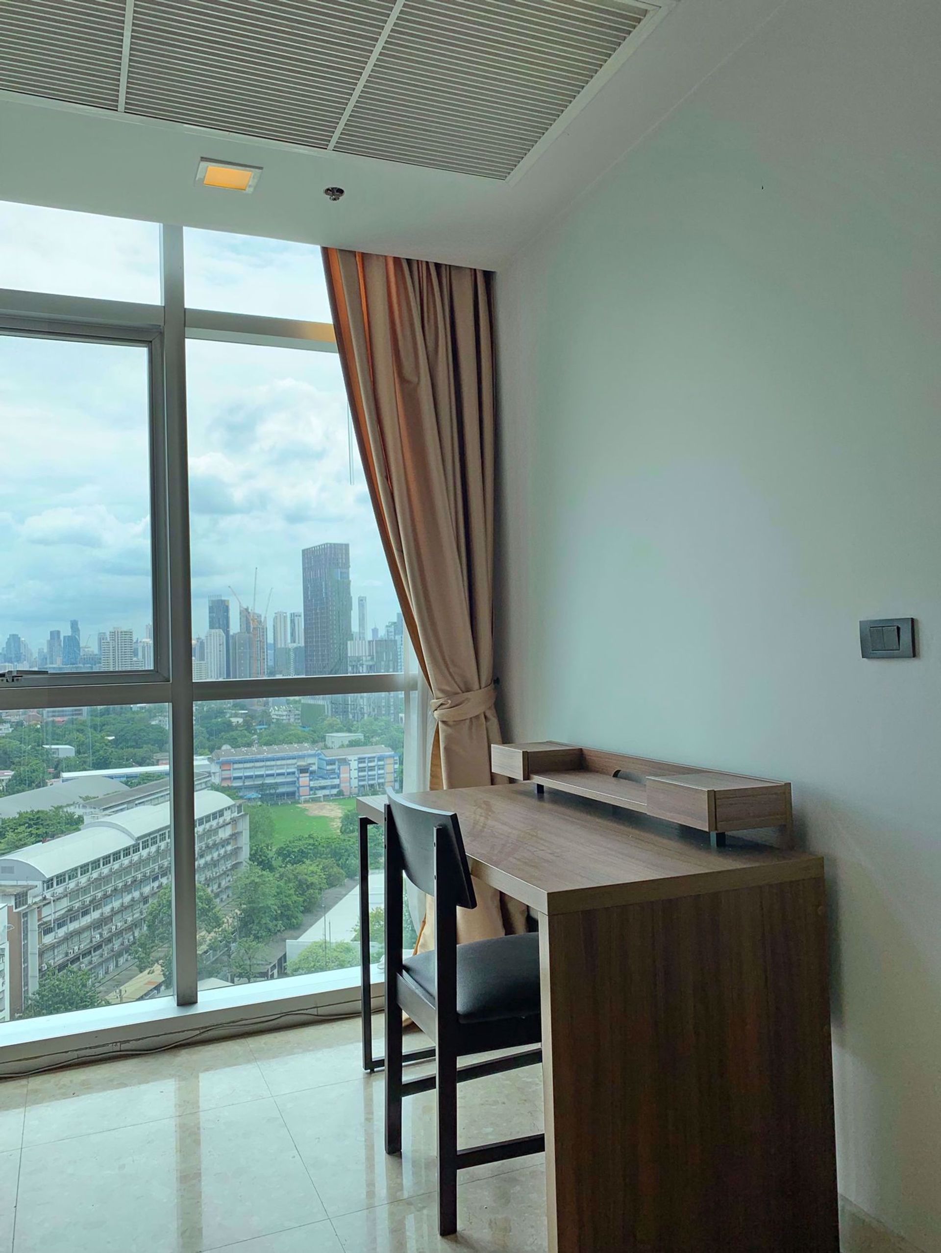 Condominium in Watthana, Krung Thep Maha Nakhon 12218363