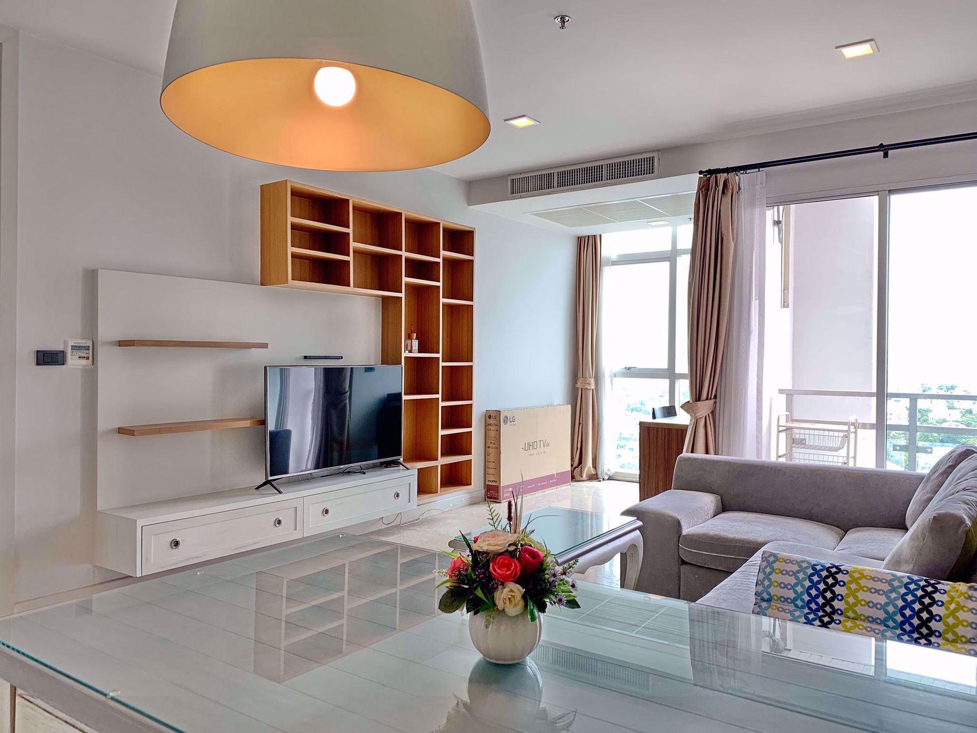 Condominium in Watthana, Krung Thep Maha Nakhon 12218363