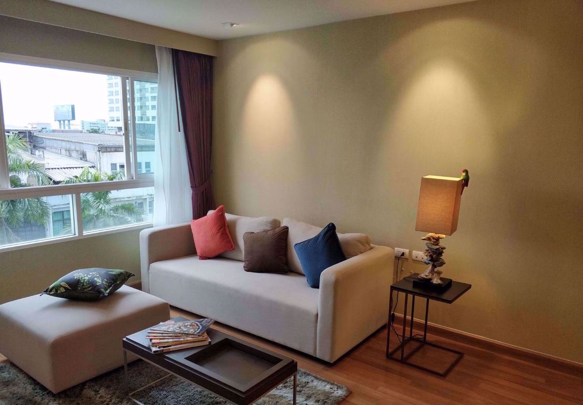 Condominium in Khlong Toei, Krung Thep Maha Nakhon 12218396