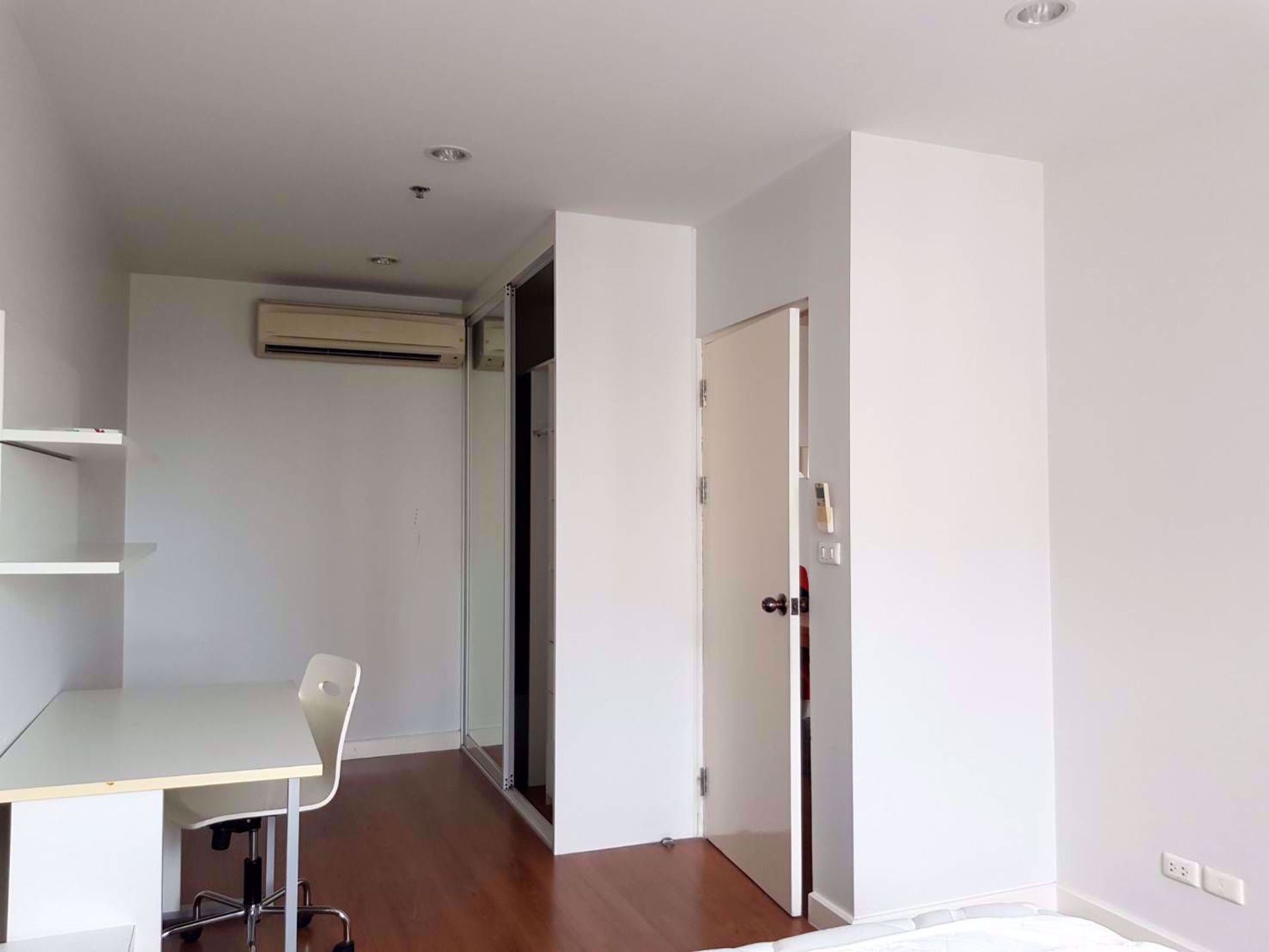 Condominio en Khlong Toei, Krung Thep Maha Nakhon 12218537