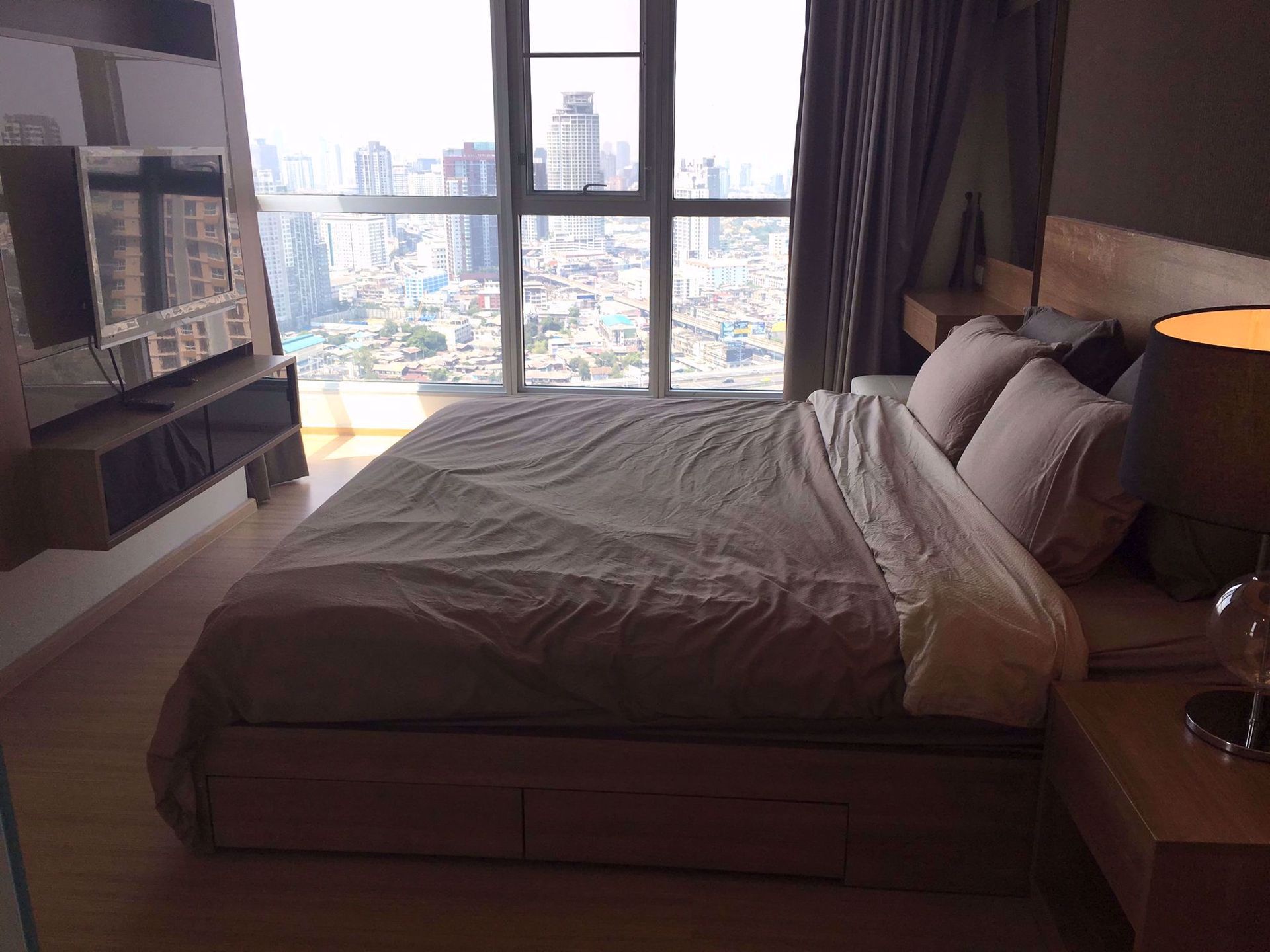 Condominio en Phra Khanong, Krung Thep Maha Nakhon 12218563