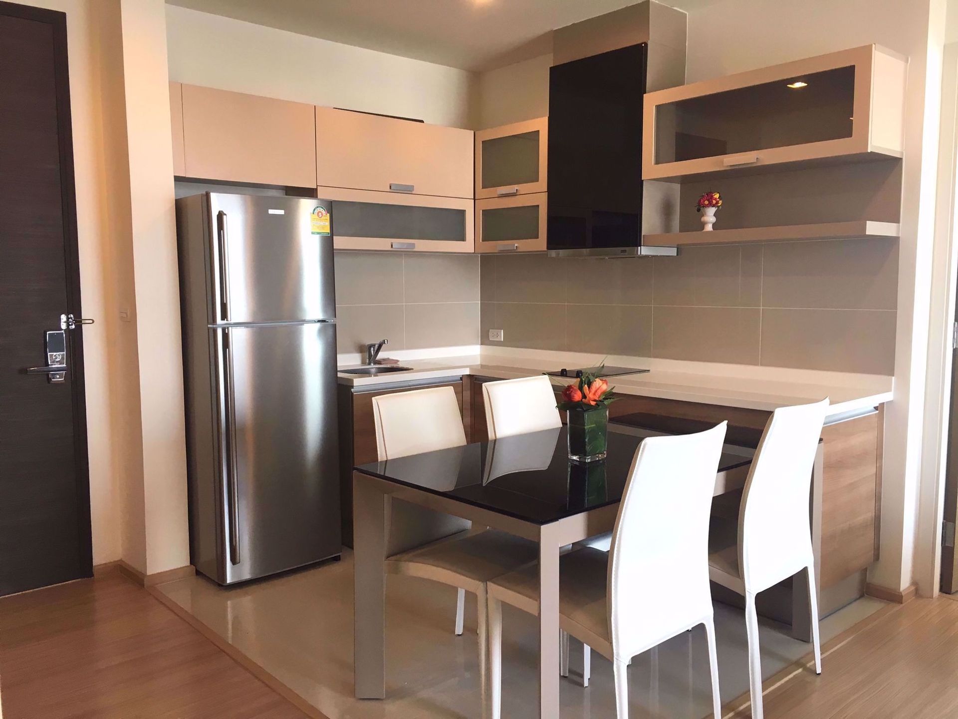 Condominium in Phra Khanong, Krung Thep Maha Nakhon 12218563