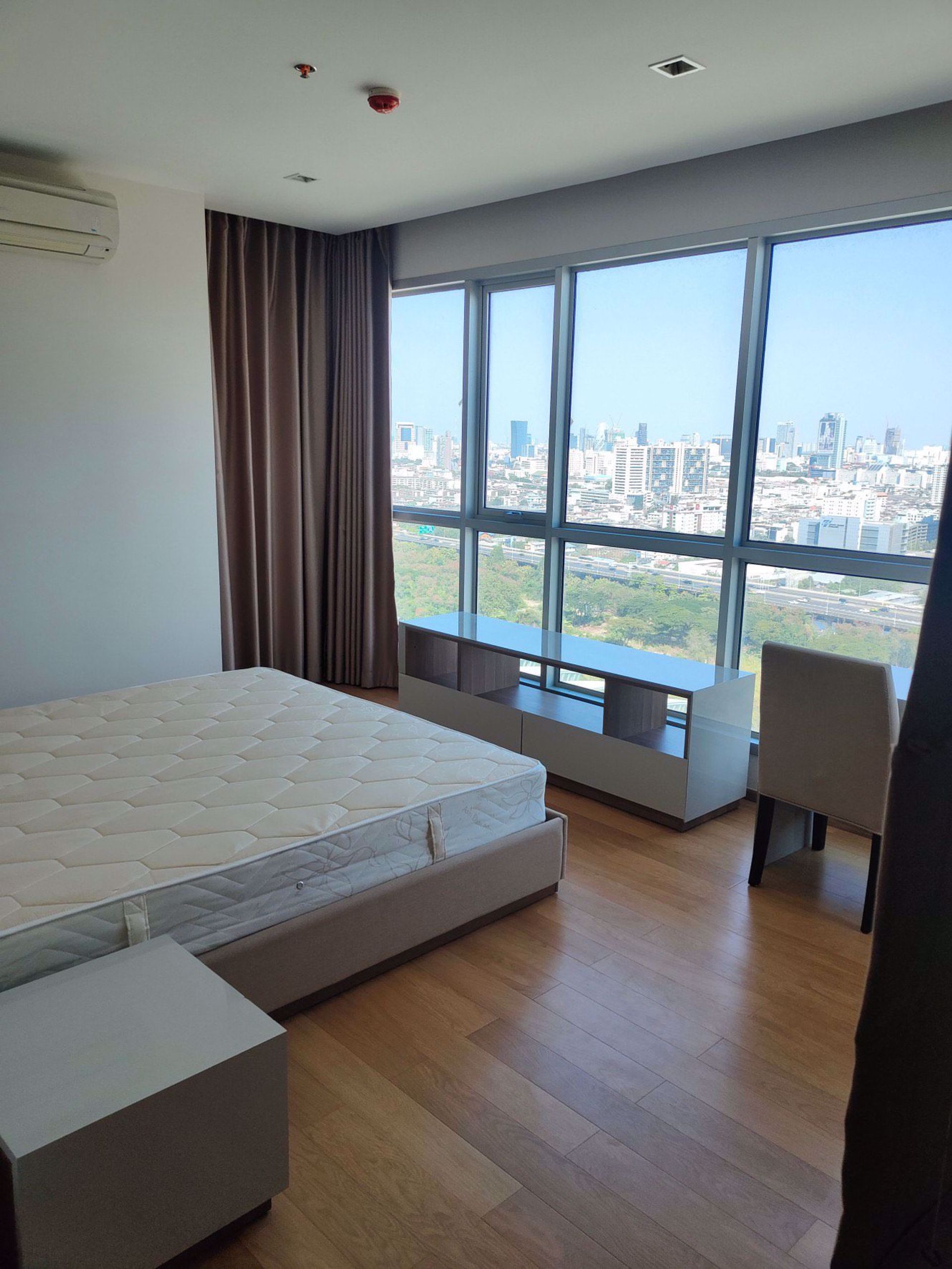 Condominio en Ban Na Song, Krung Thep Maha Nakhon 12219221