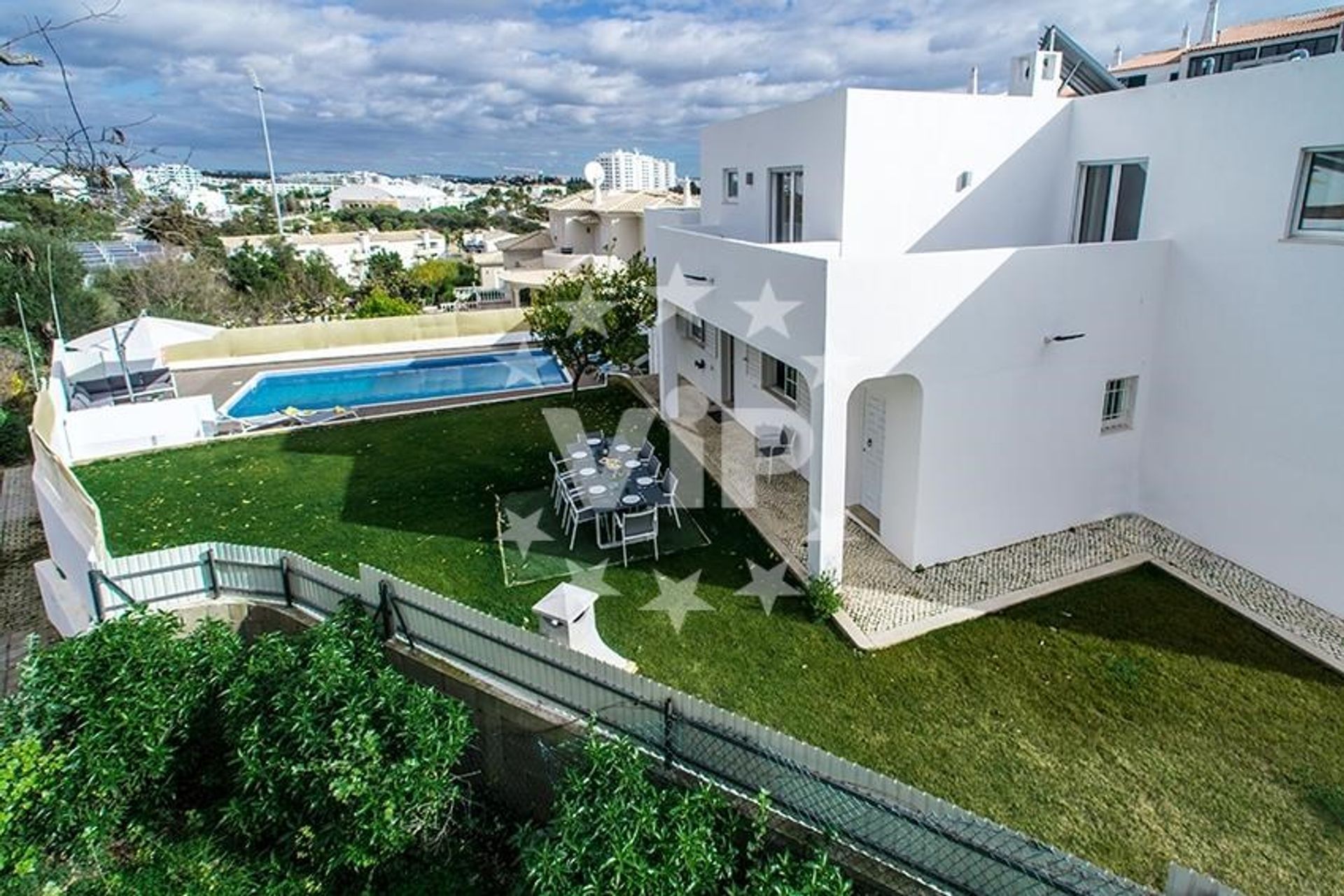 rumah dalam Albufeira, Faro 12219572