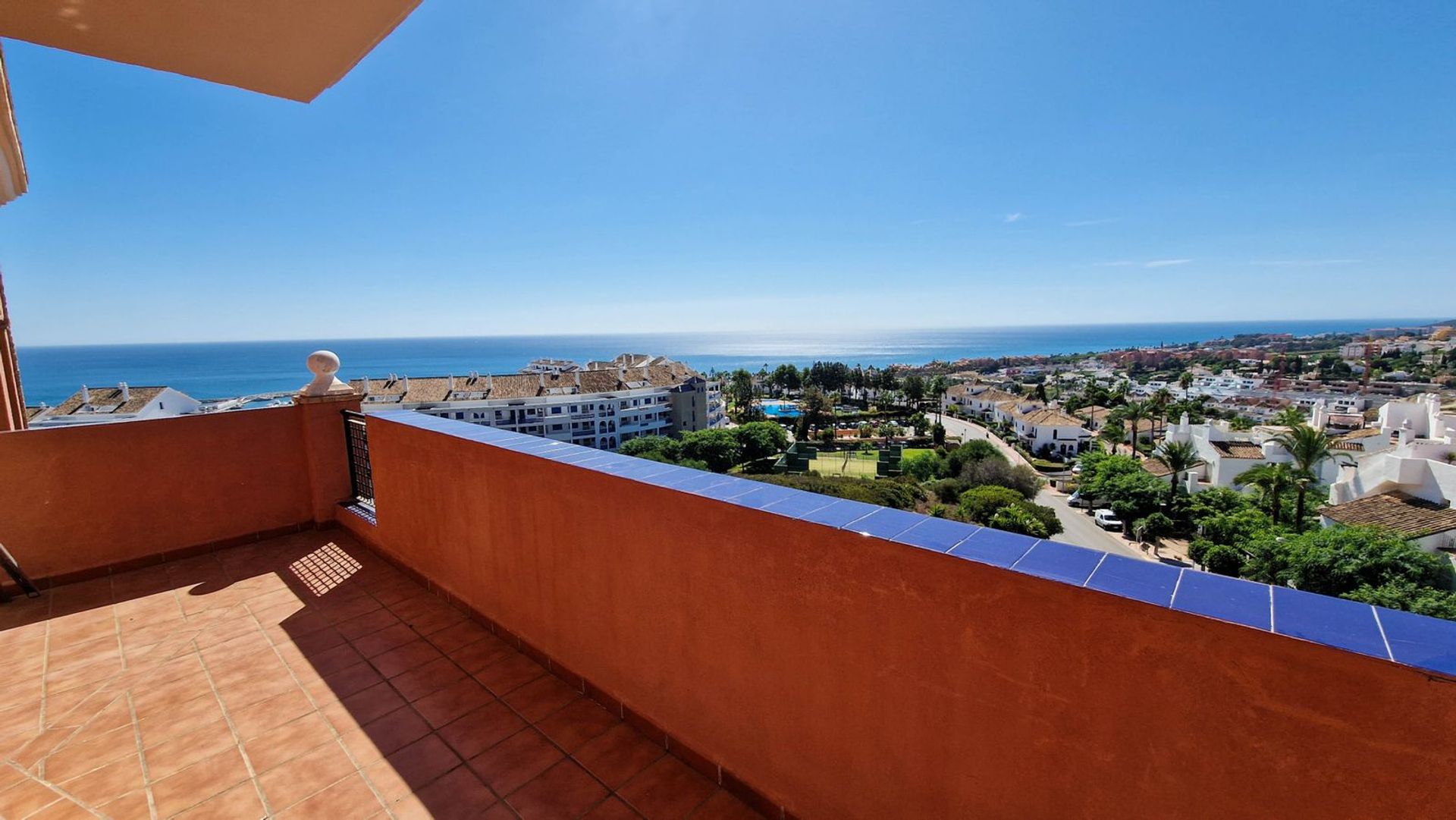 Condominio nel Manilva, Andalucía 12220648