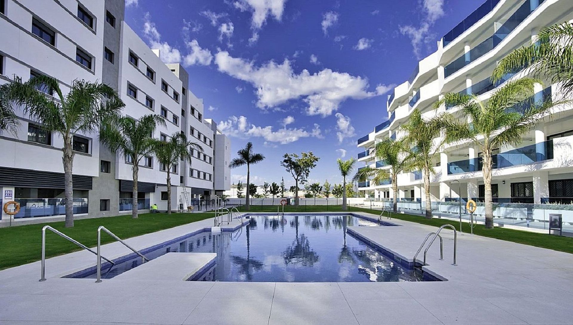 Condominium in Las Lagunas, Andalusia 12220792