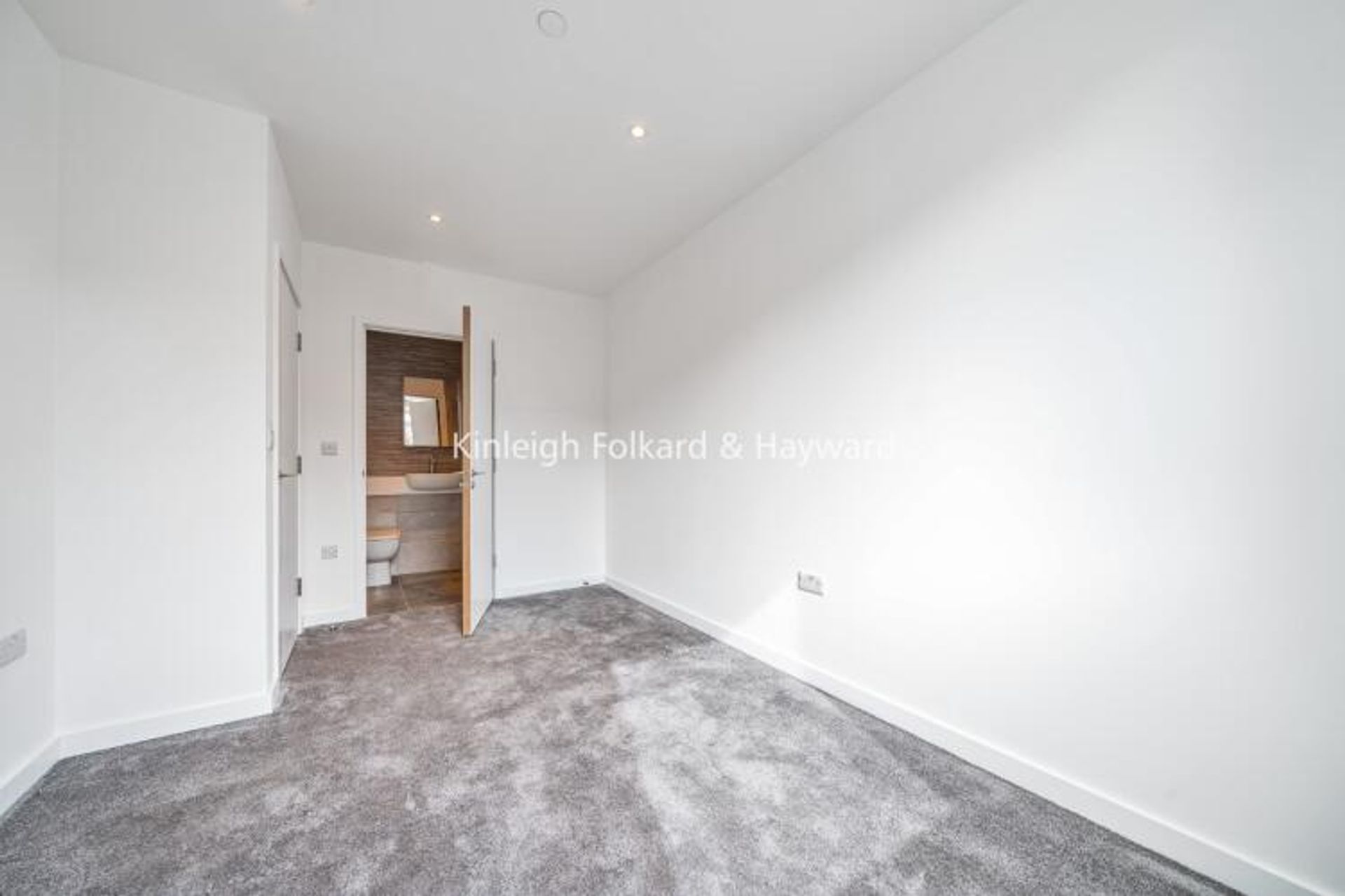 Condominium in Elmers End, Bromley 12220805