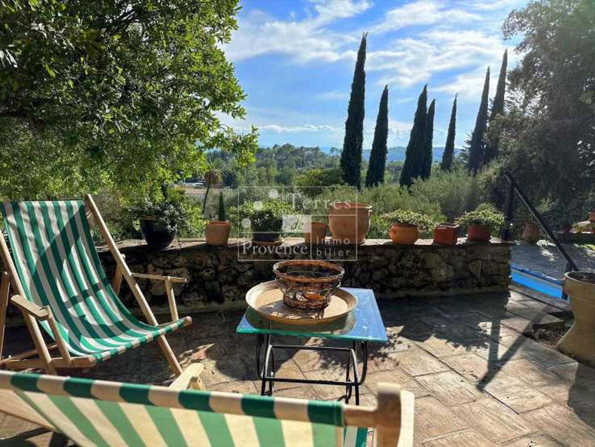 House in Lorgues, Provence-Alpes-Cote d'Azur 12221119