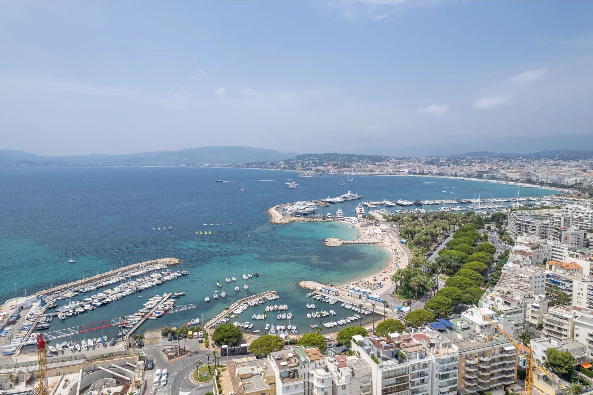 Кондоминиум в Cannes, Alpes-Maritimes 12221698