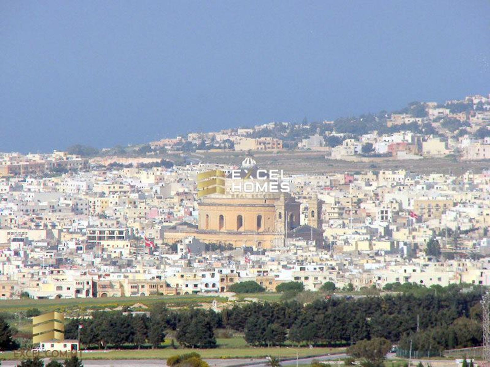 Otro en mosta, mosta 12221917