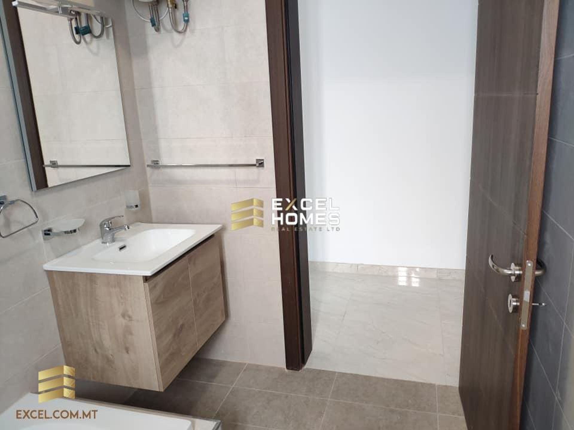 rumah dalam Naxxar, Naxxar 12226436