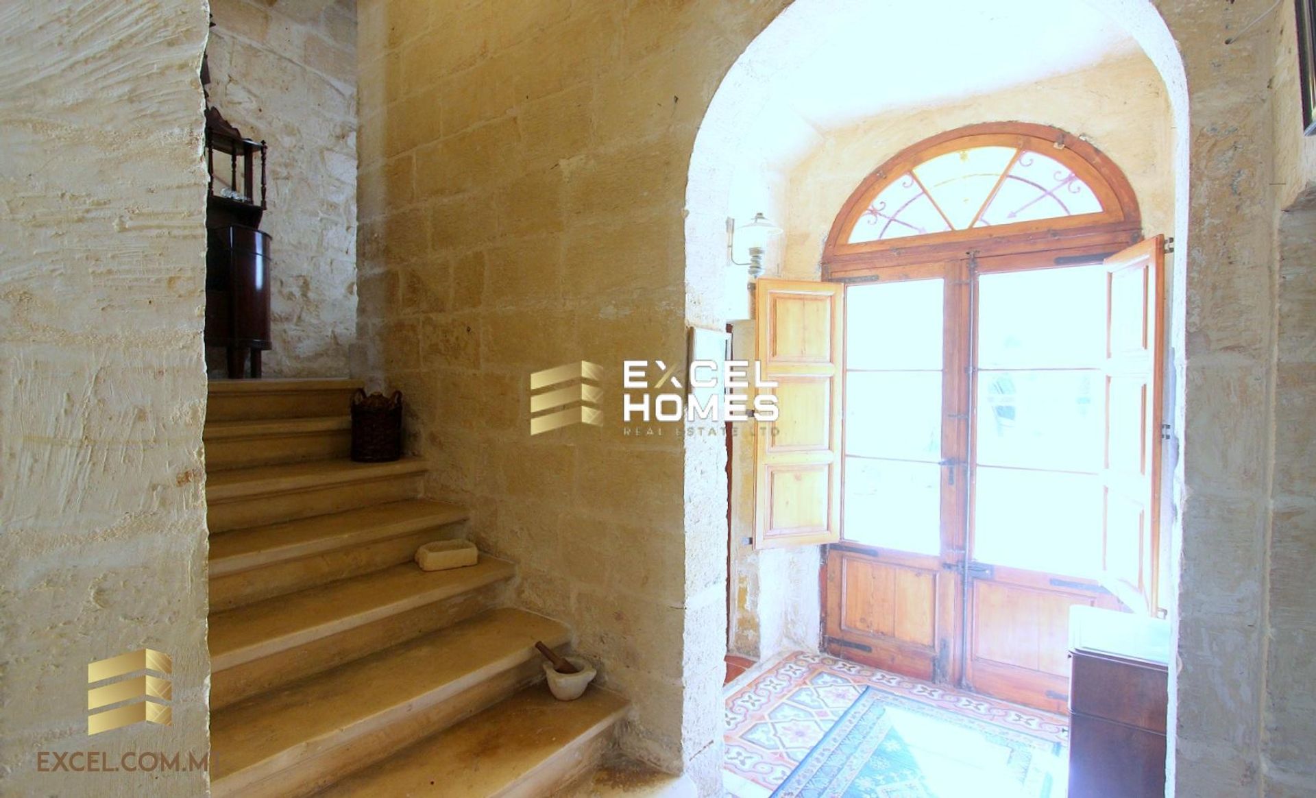 Hus i Mosta,  12228944