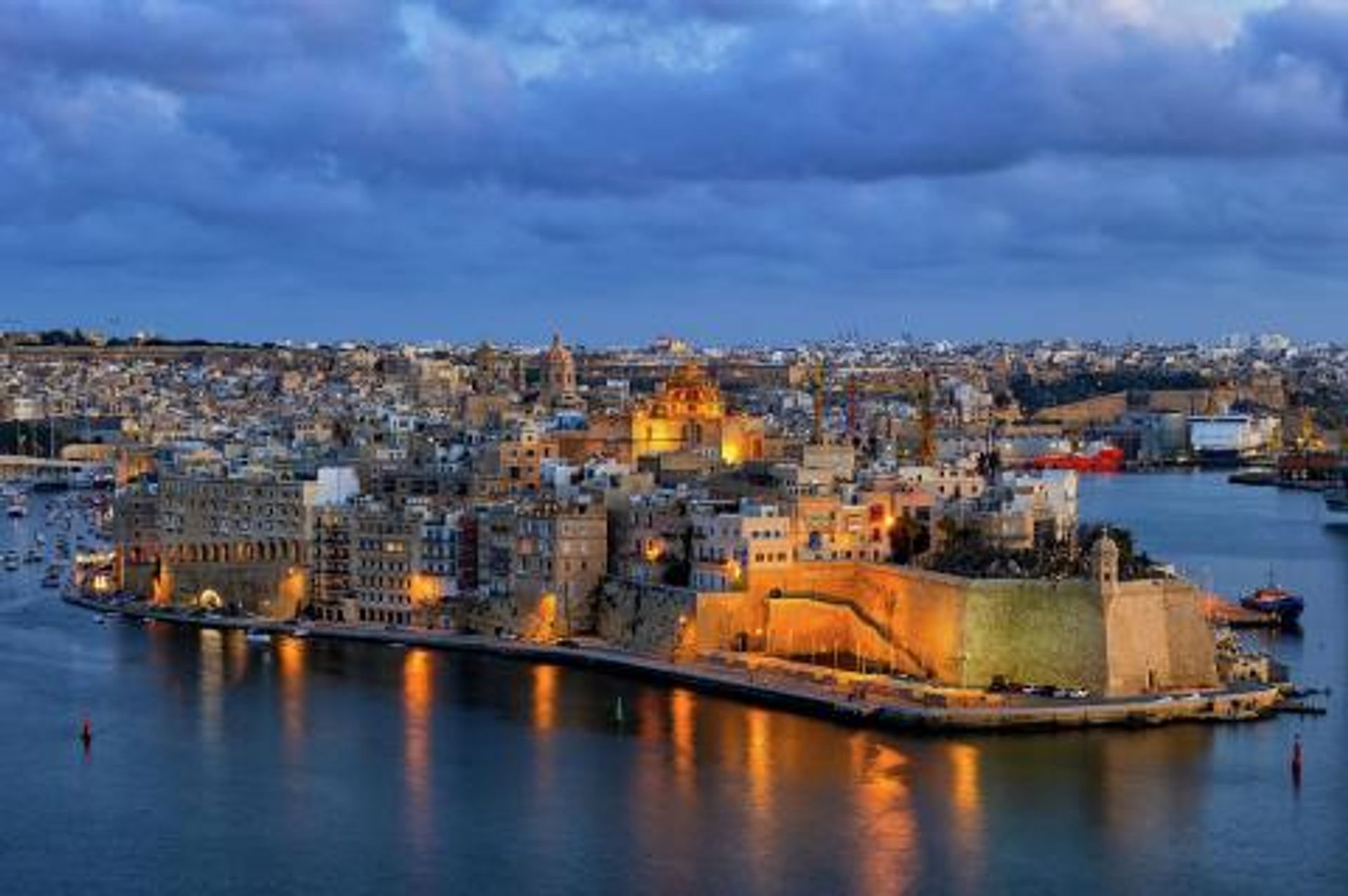 Vários condomínios no Senglea, Isla 12231176