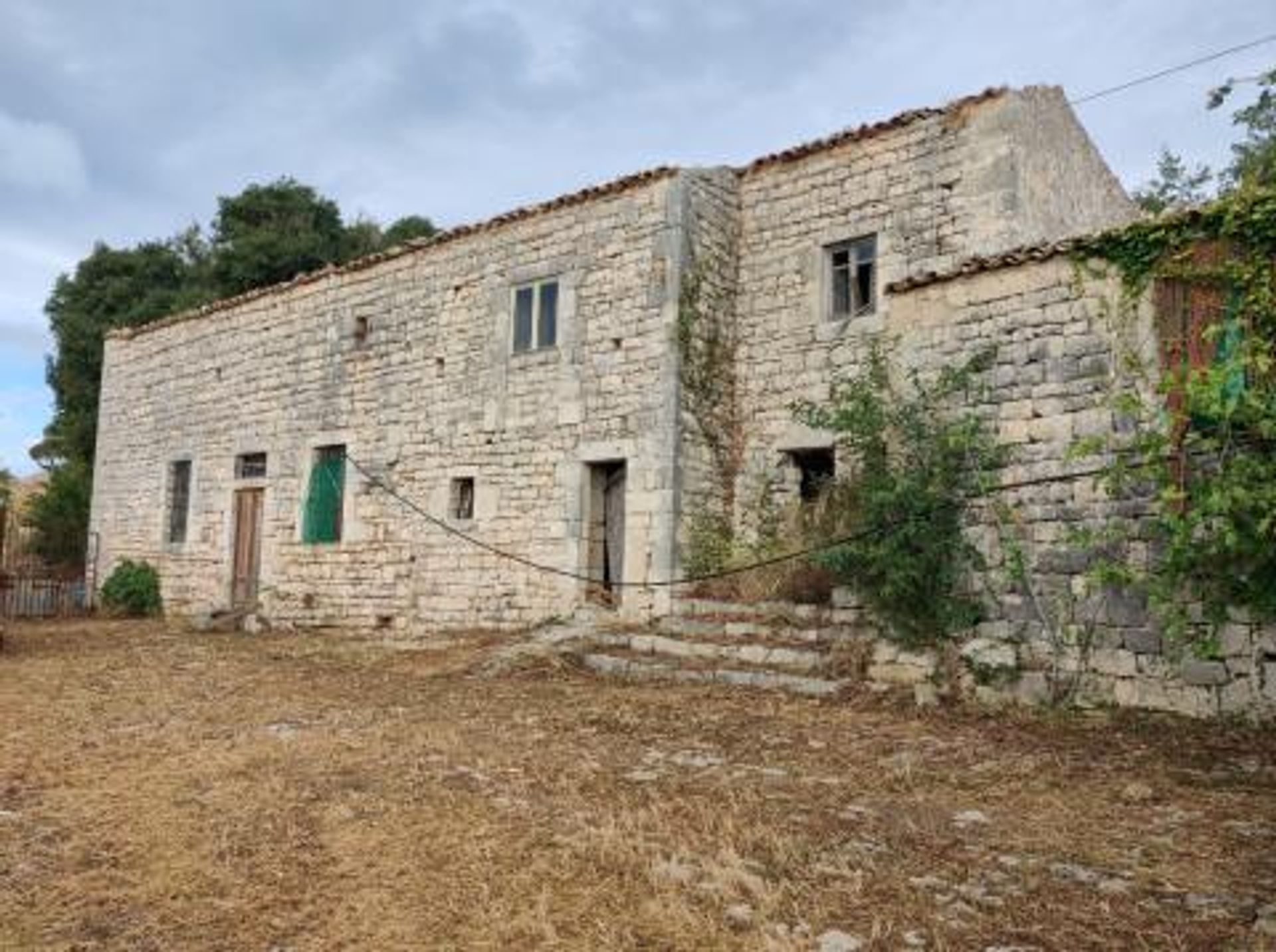 Haus im Ragusa, Sizilien 12231392